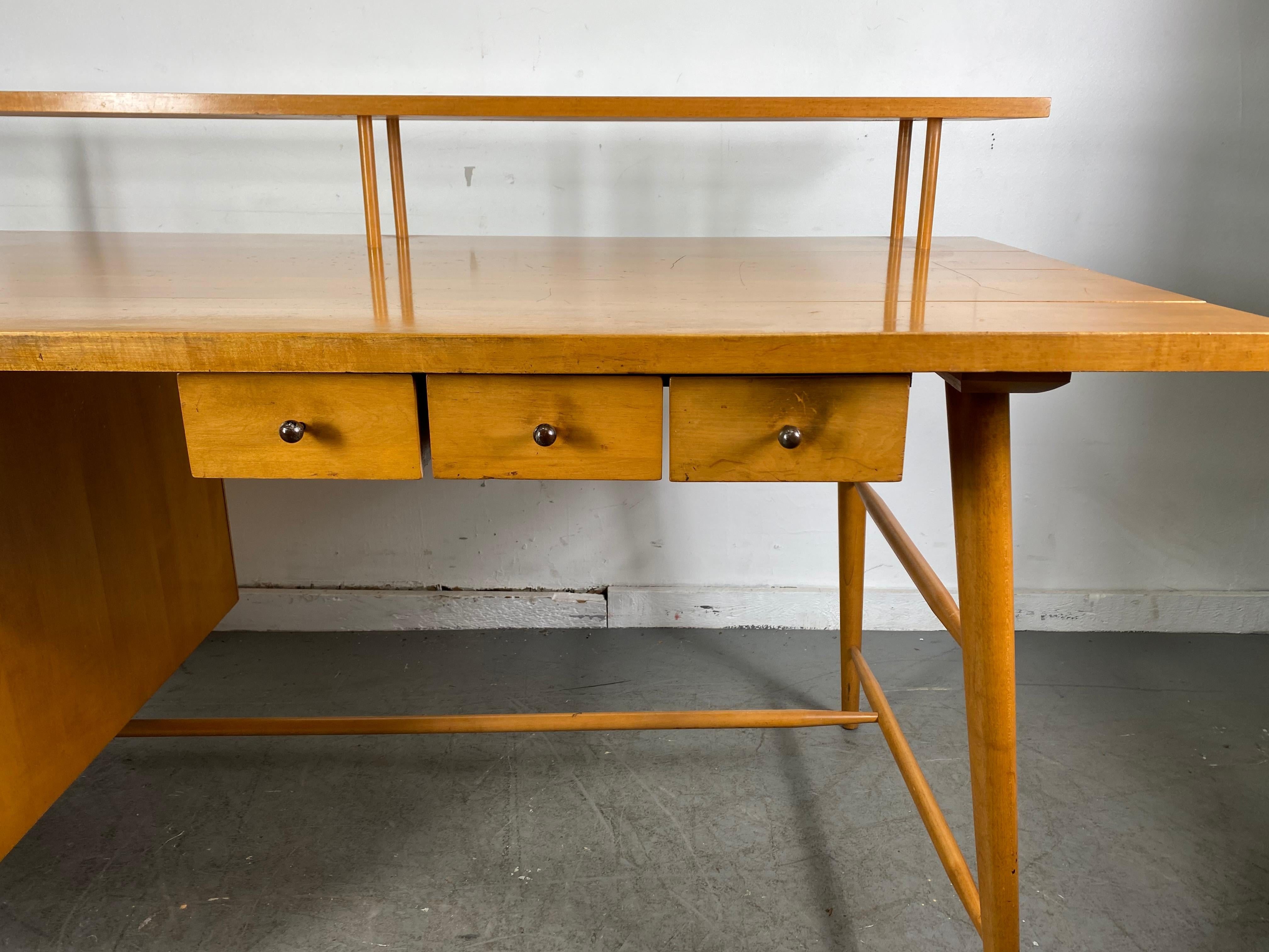 Mid-Century Modern Rare Paul McCobb Desk in Maple, 1950s, Multi-Level, Classic Modernist Design