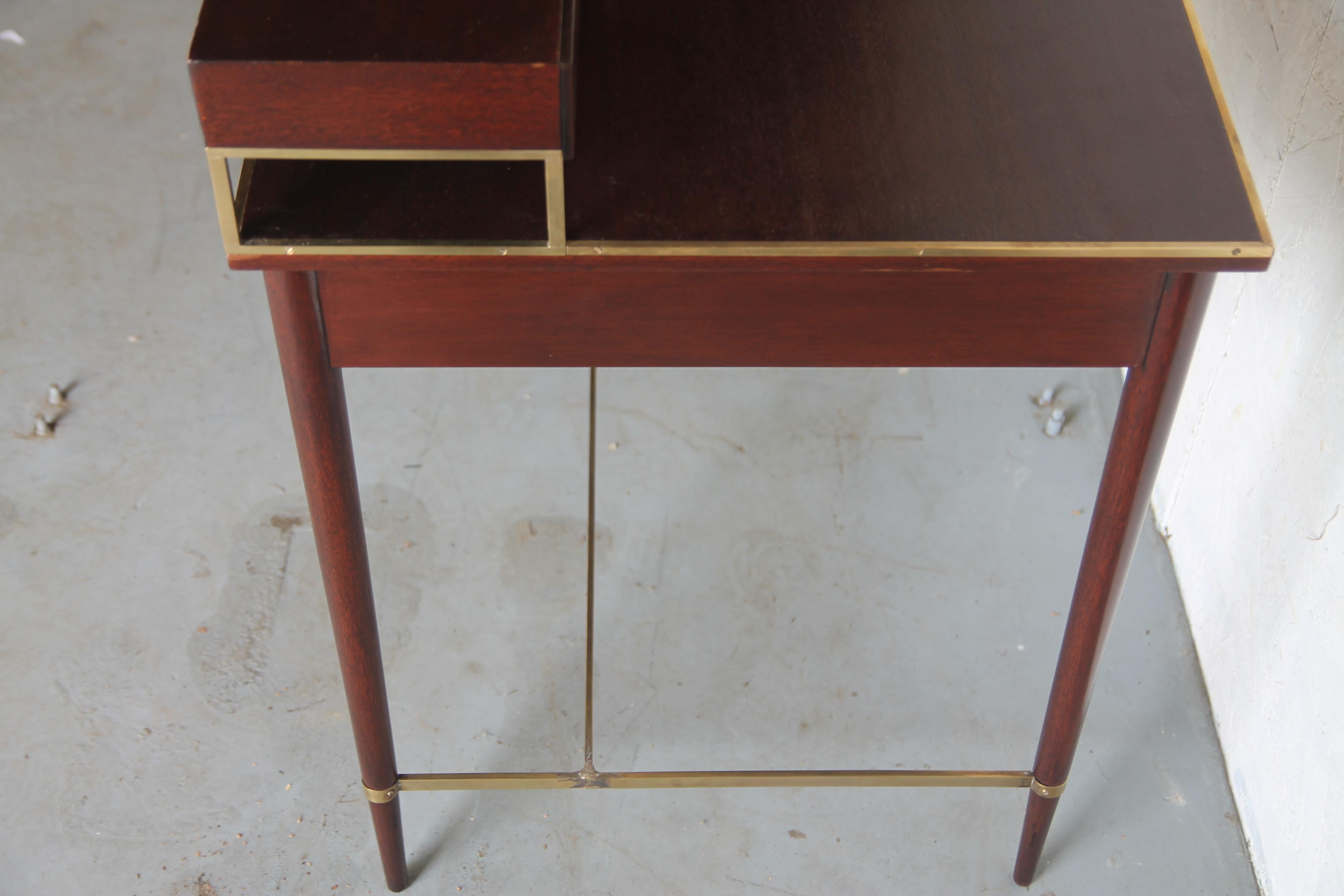 Rare Paul McCobb Writing Desk from the Connoisseur Collection In Good Condition In Asbury Park, NJ