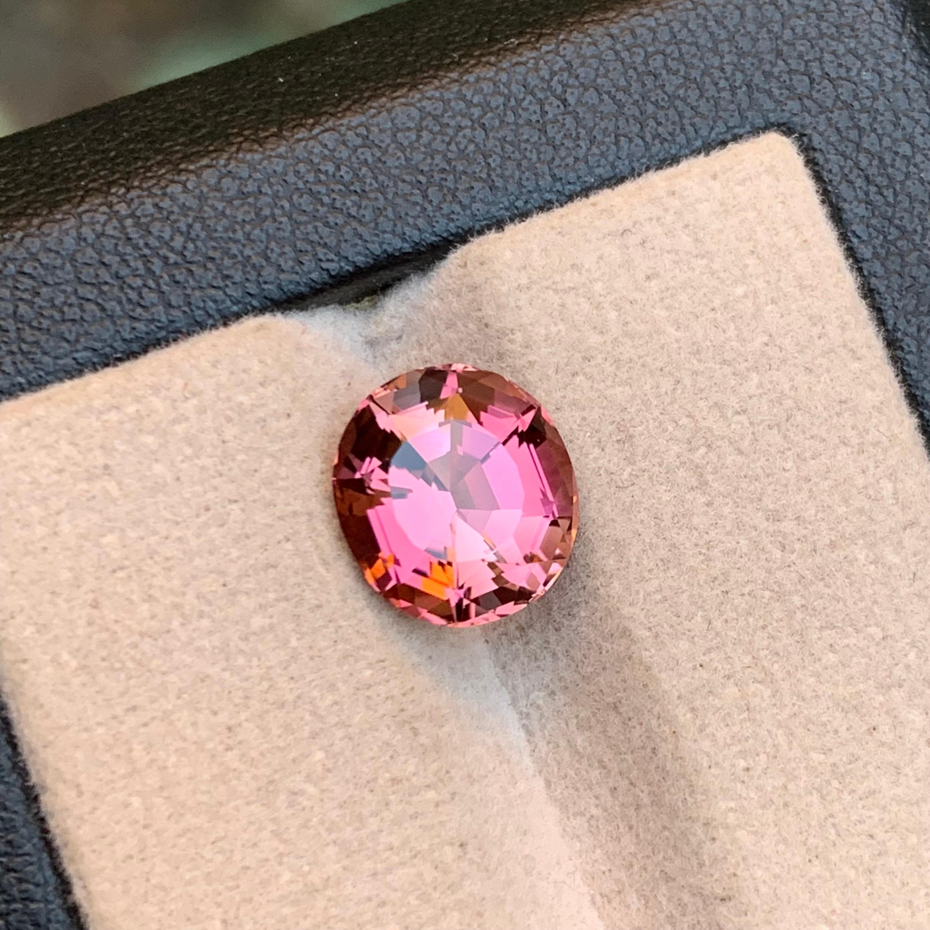 Rare Peachy Pink Natural Tourmaline Gemstone, 3.80 Ct Fancy Cushion Cut for Ring In New Condition For Sale In Peshawar, PK