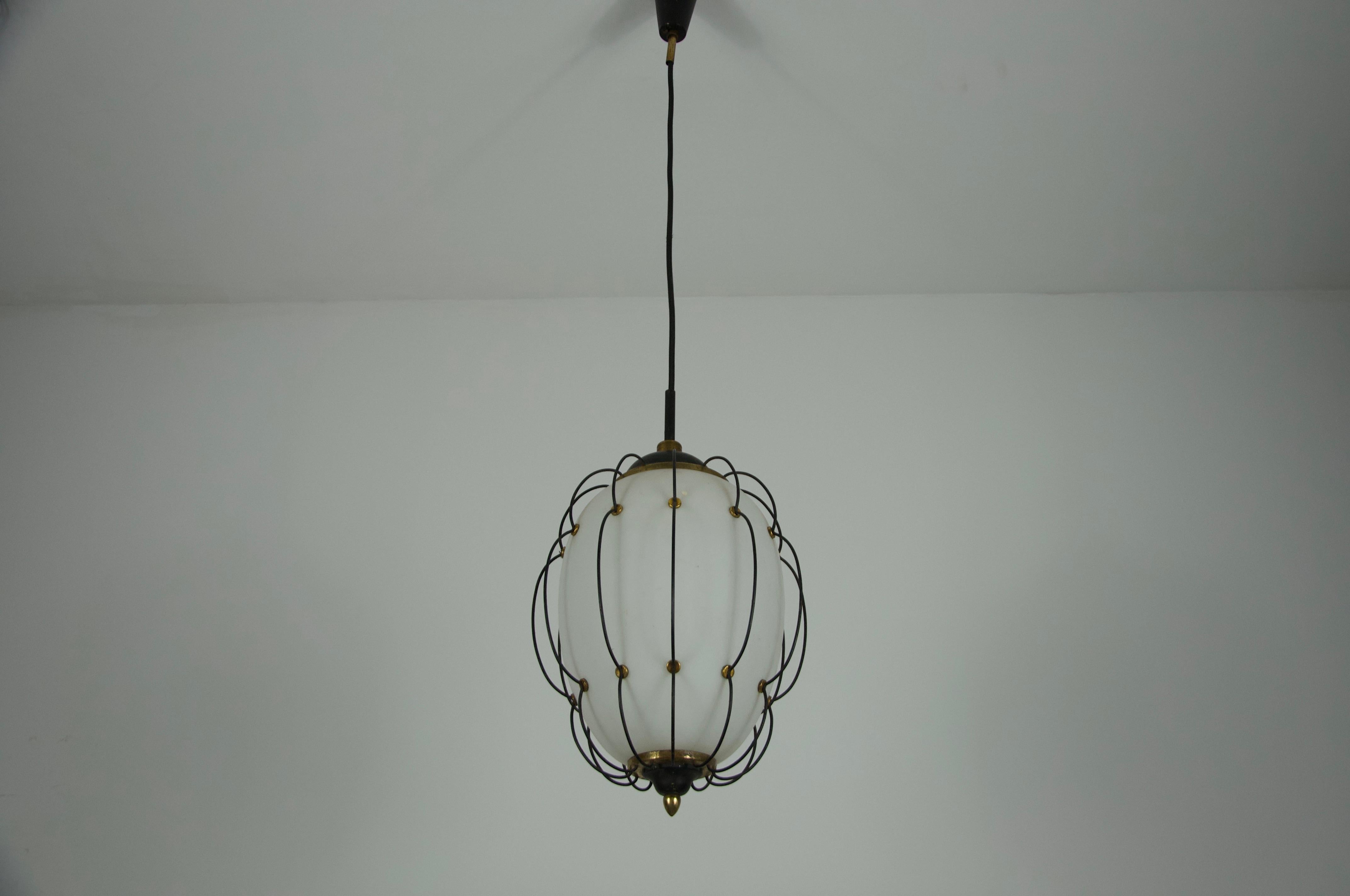 Italian Rare Pendant Lamp by Angelo Lelli for Arredoluce, 1950s For Sale