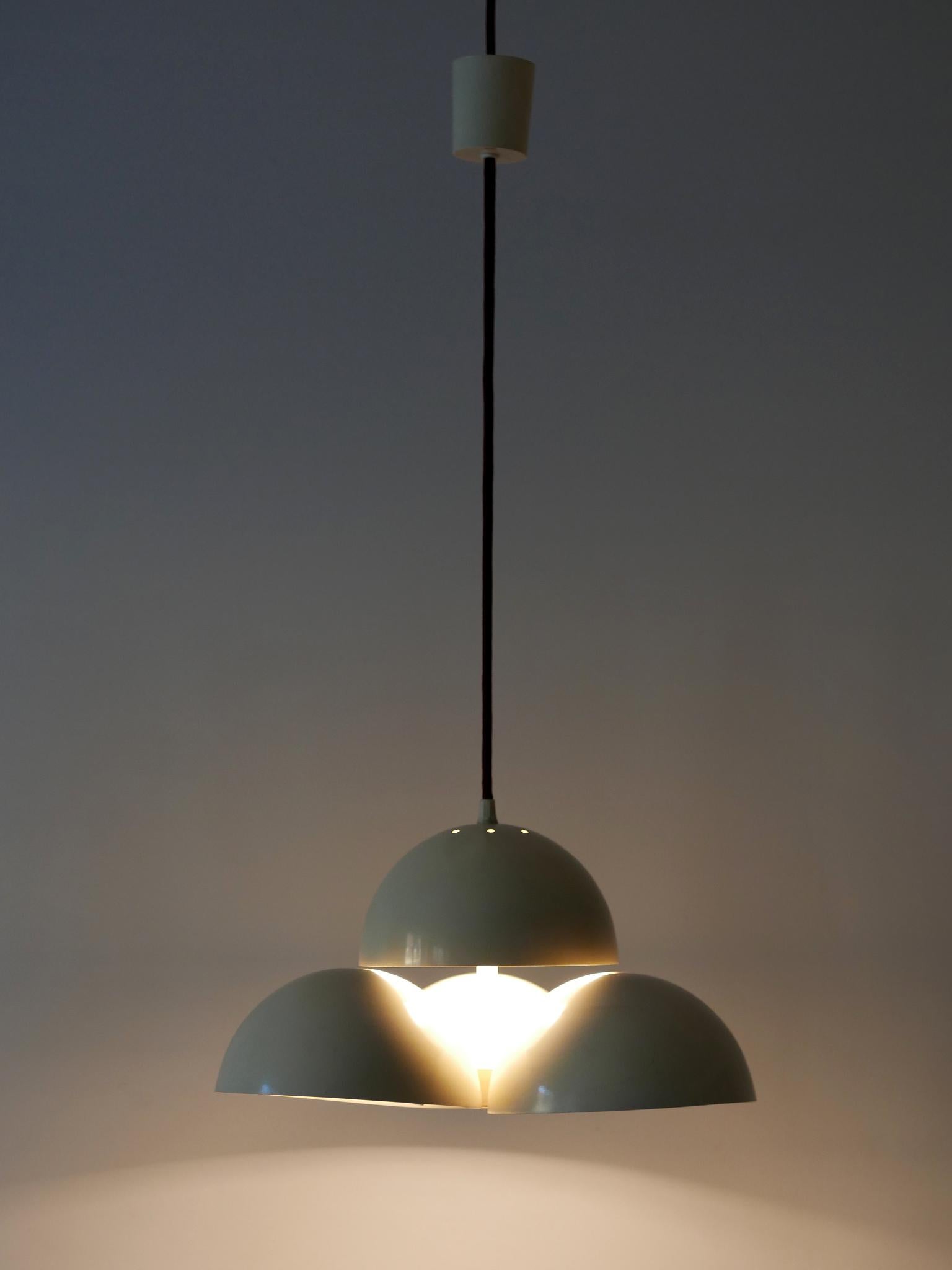 Rare Pendant Lamp Cantharel in the Style of Maija Liisa Komulainen for RAAK For Sale 4
