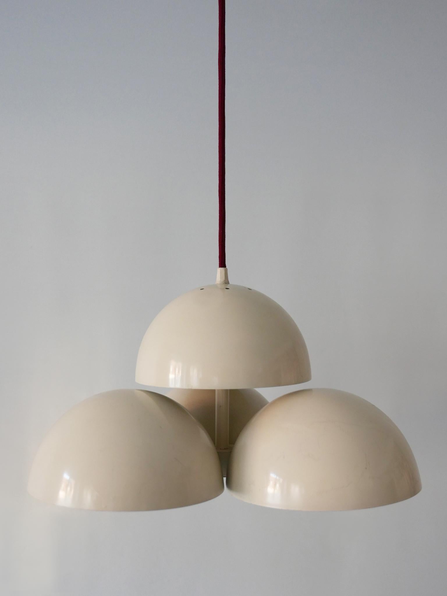 Dutch Rare Pendant Lamp Cantharel in the Style of Maija Liisa Komulainen for RAAK For Sale
