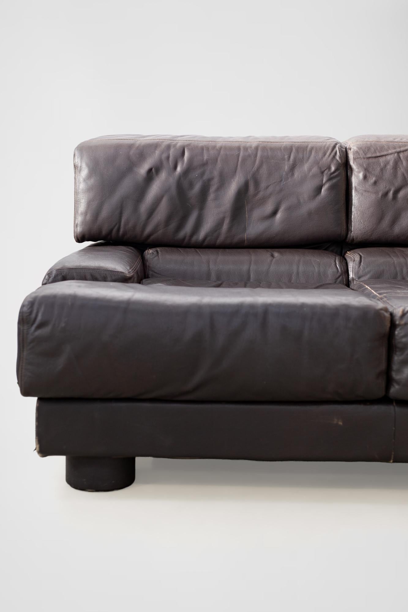 Rare Percival Lafer Sofa in Dark Brown Leather For Sale 4
