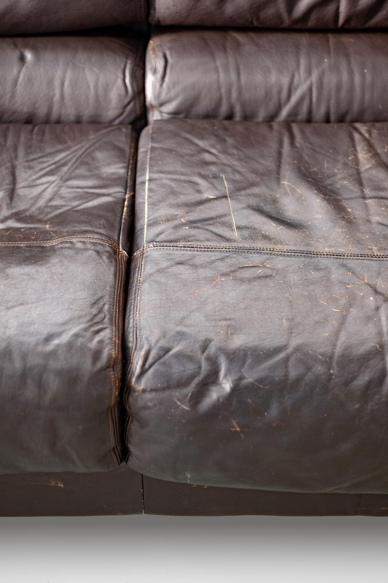 Rare Percival Lafer Sofa in Dark Brown Leather For Sale 6