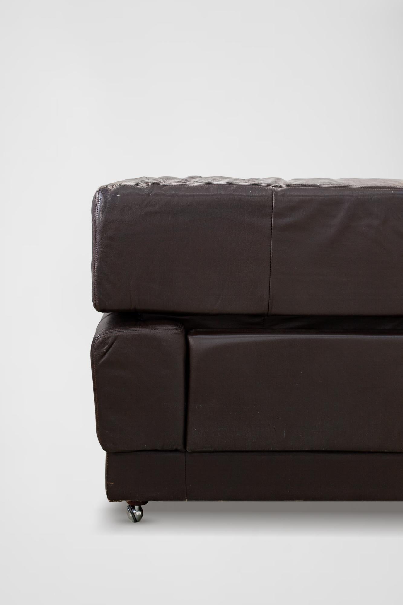 Rare Percival Lafer Sofa in Dark Brown Leather For Sale 13
