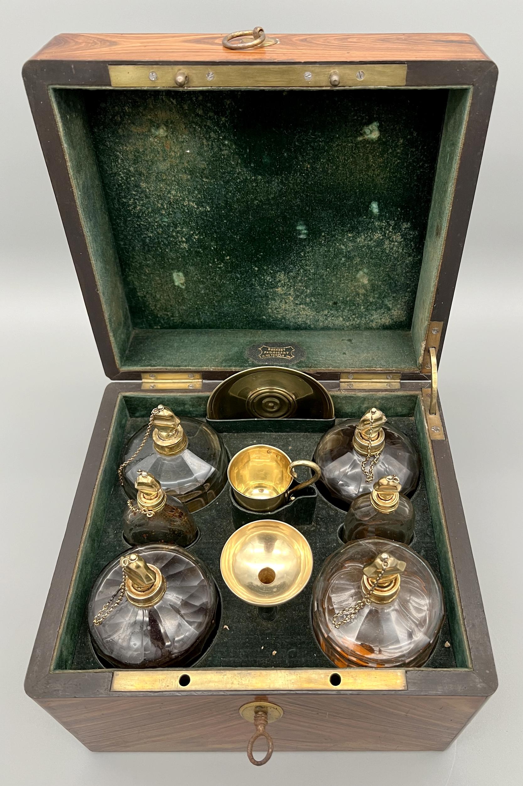 Rare perfume cellar or travel scent box, Berthet manufacturer, France 1798/1808 For Sale 1