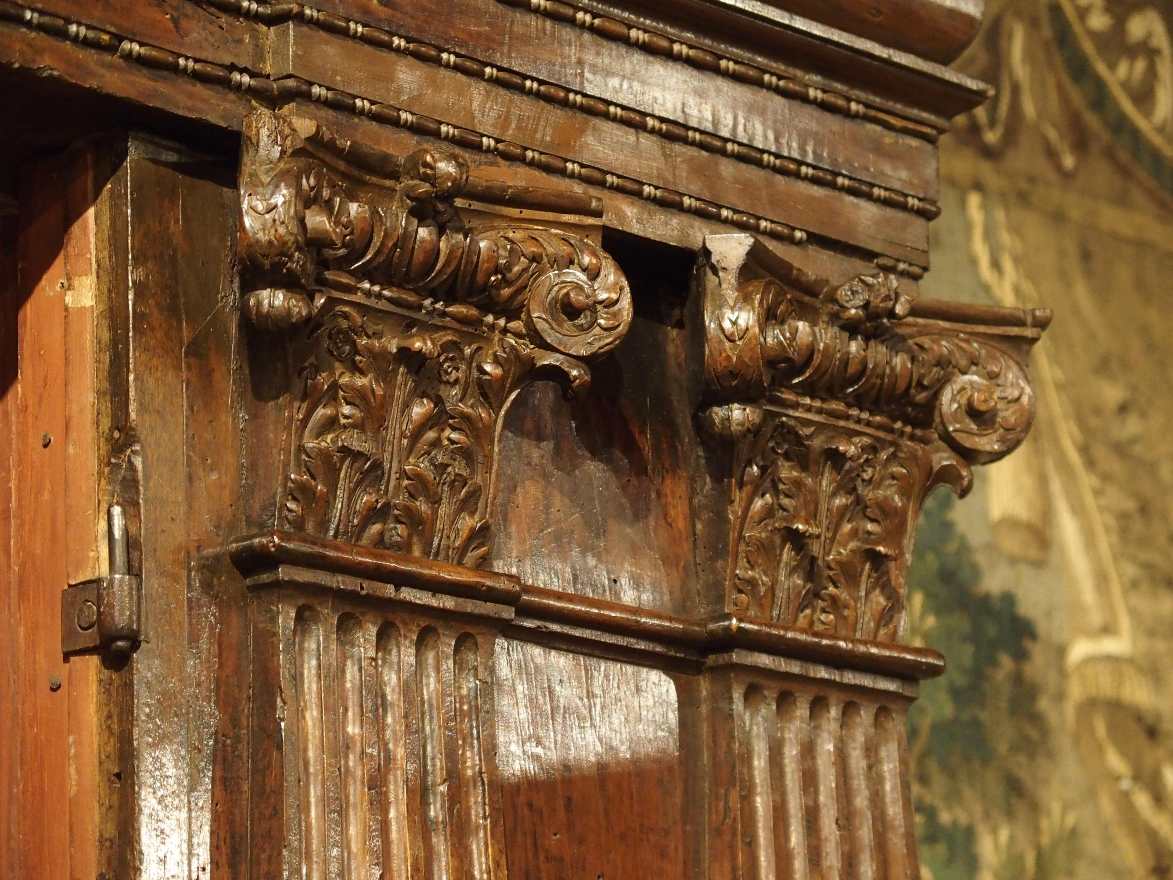 Rare Period Italian Renaissance Walnut Wood Armadio Bookcase 12