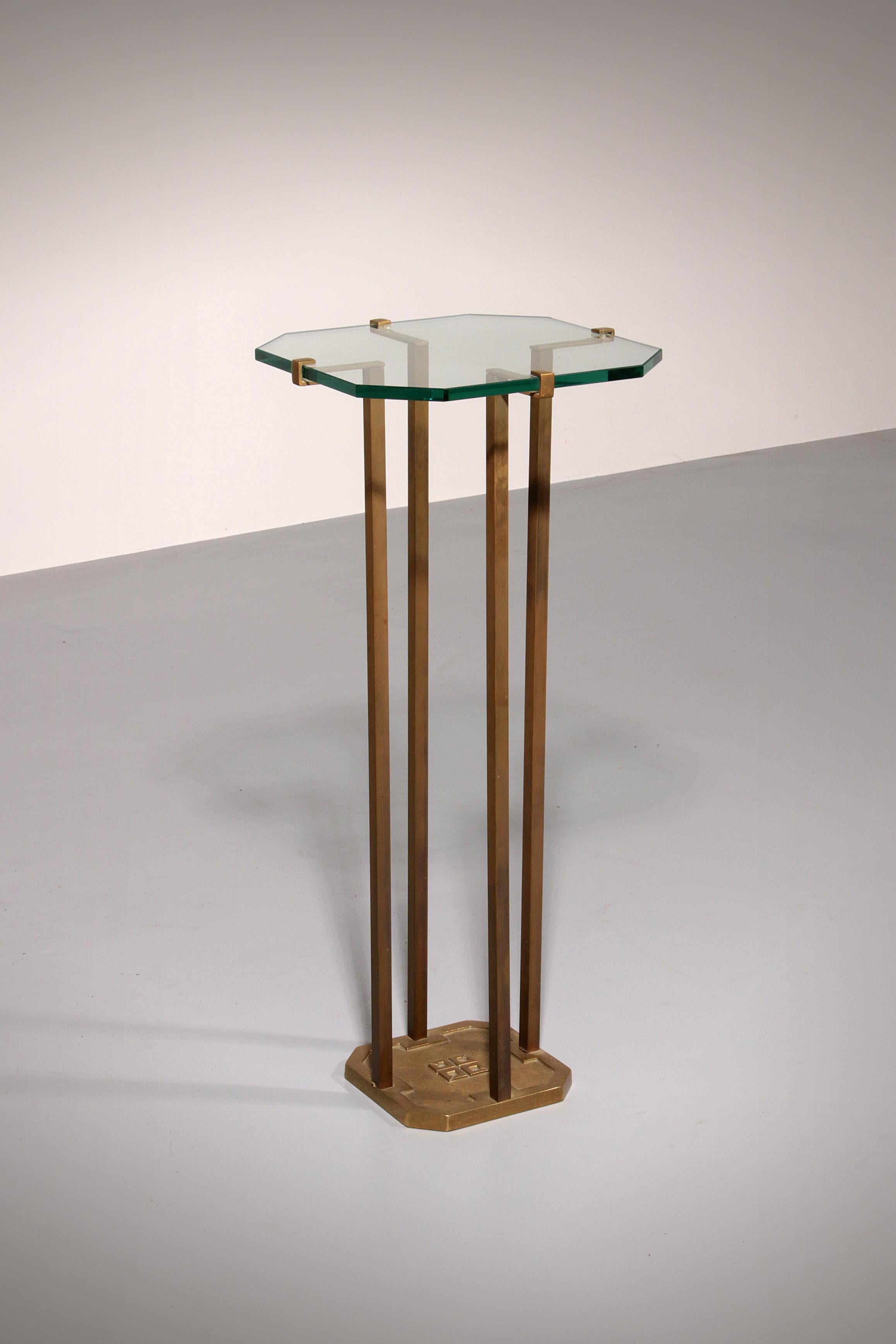 Discover the elegance of the 1970s with these rare Peter Ghyczy T18 side table. Crafted by the renowned Hungarian designer, these table feature original bronze and brass legs, showcasing Ghyczy's commitment to balance, originality, and