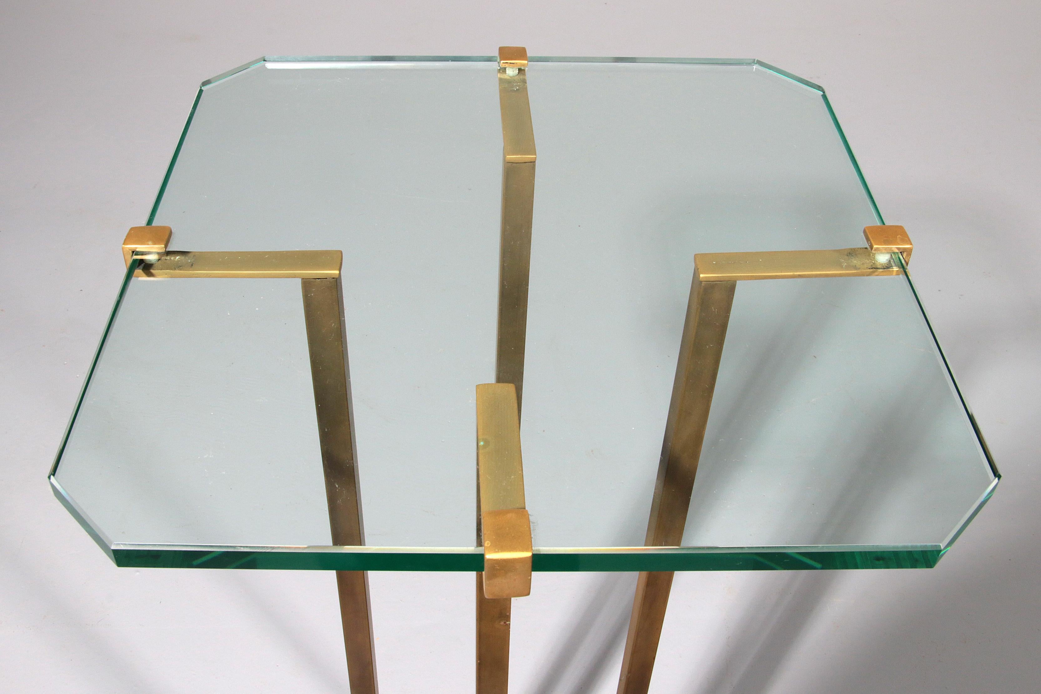 Rare Peter Ghyczy T18 Side Tables, 1970s Design 73 cm high In Good Condition For Sale In Oirlo, LI