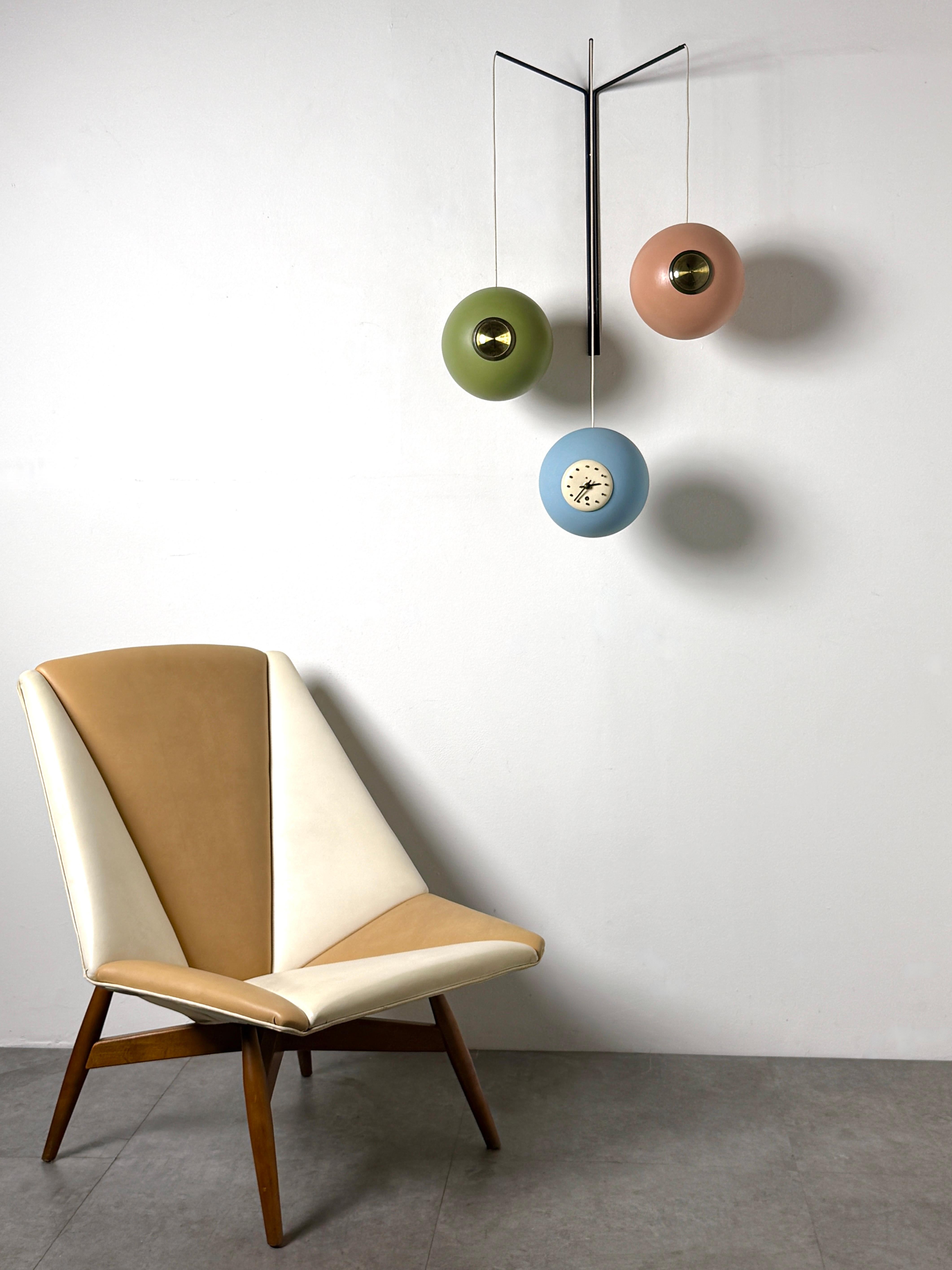 Mid-Century moderno Rara stazione meteorologica atomica mobile da parete in ceramica di Peters Pepper in vendita