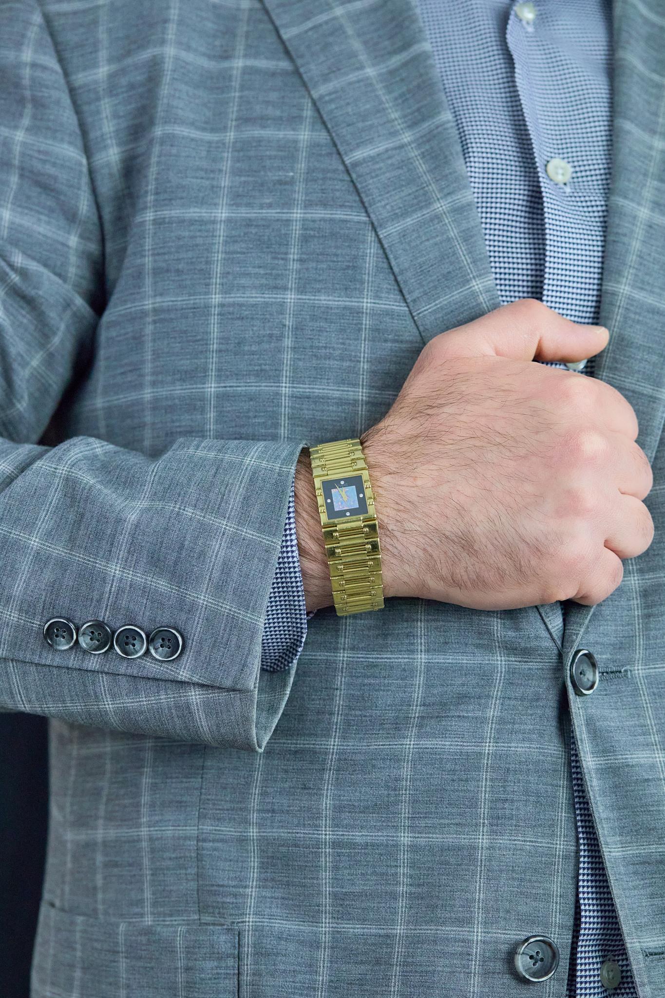 Seltene Piaget Dancer Opal und Onyx Unisex Uhr in 18K Gelbgold im Angebot 2