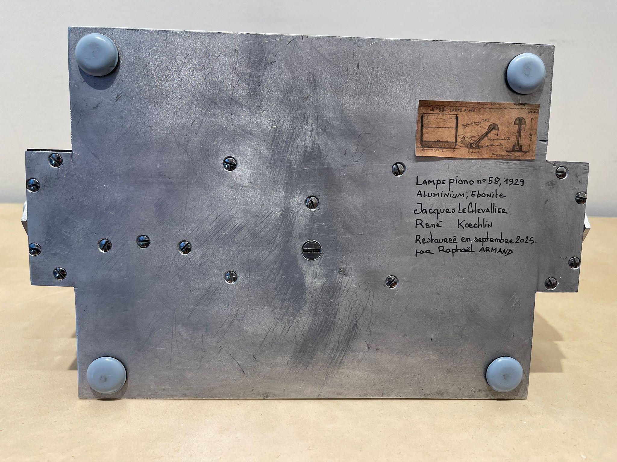 Rara lampada da pianoforte di Jacques LE CHEVALLIER e René KOECHLIN, modello No. 58, 1929 in vendita 2