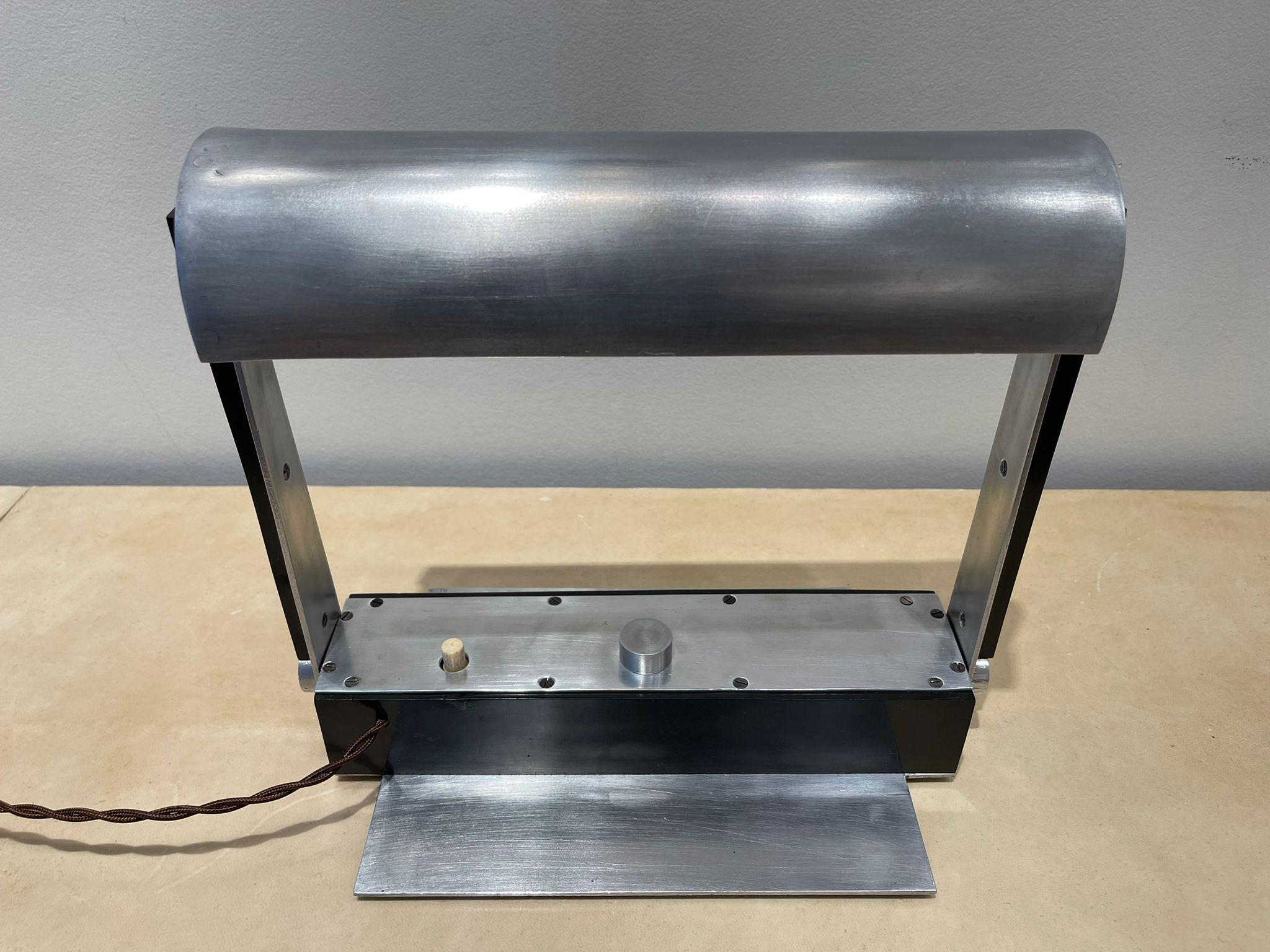 Alluminio Rara lampada da pianoforte di Jacques LE CHEVALLIER e René KOECHLIN, modello No. 58, 1929 in vendita