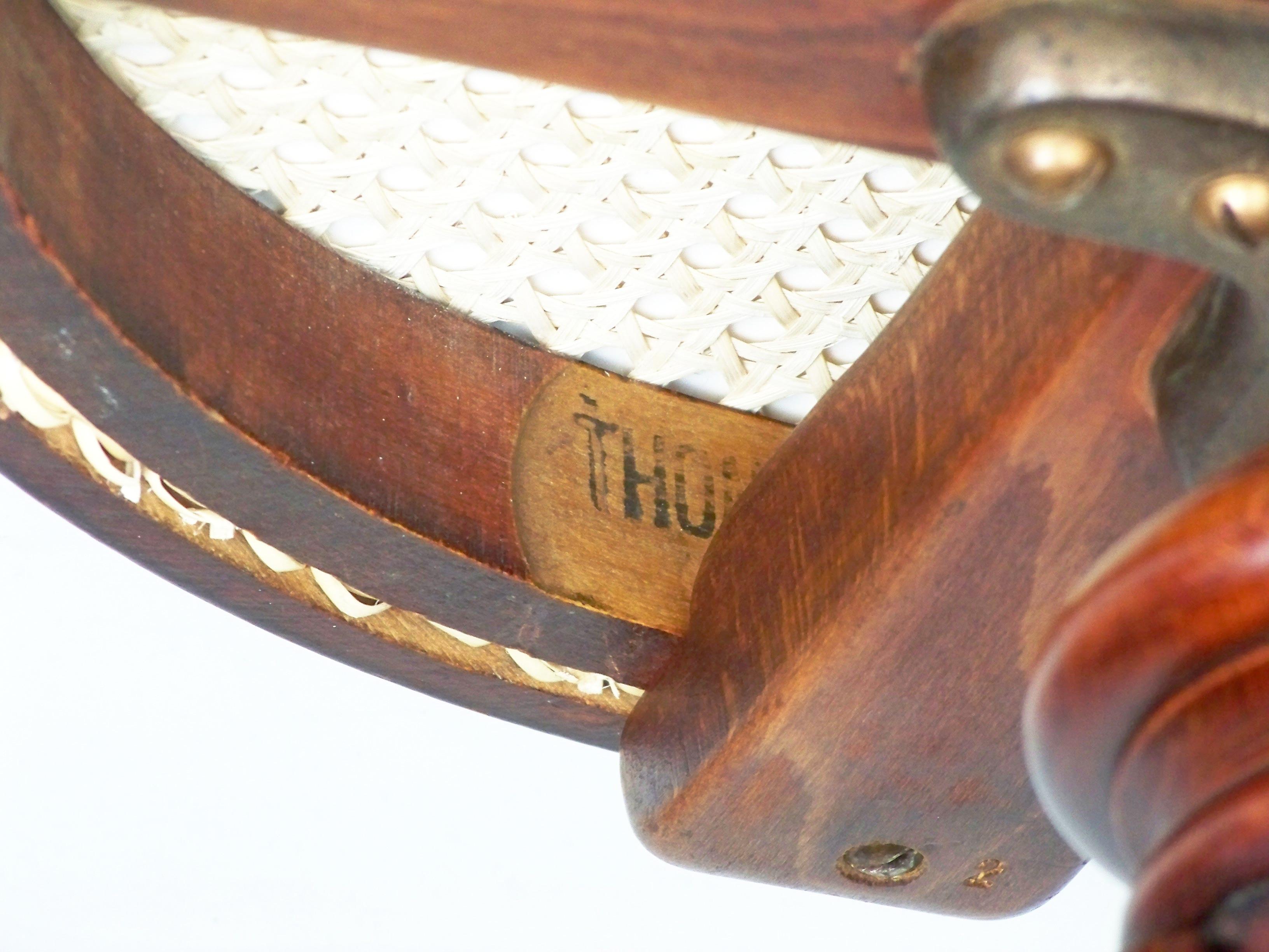 Bois cintré Rare tabouret de piano Thonet Nr.2, depuis 1895 en vente