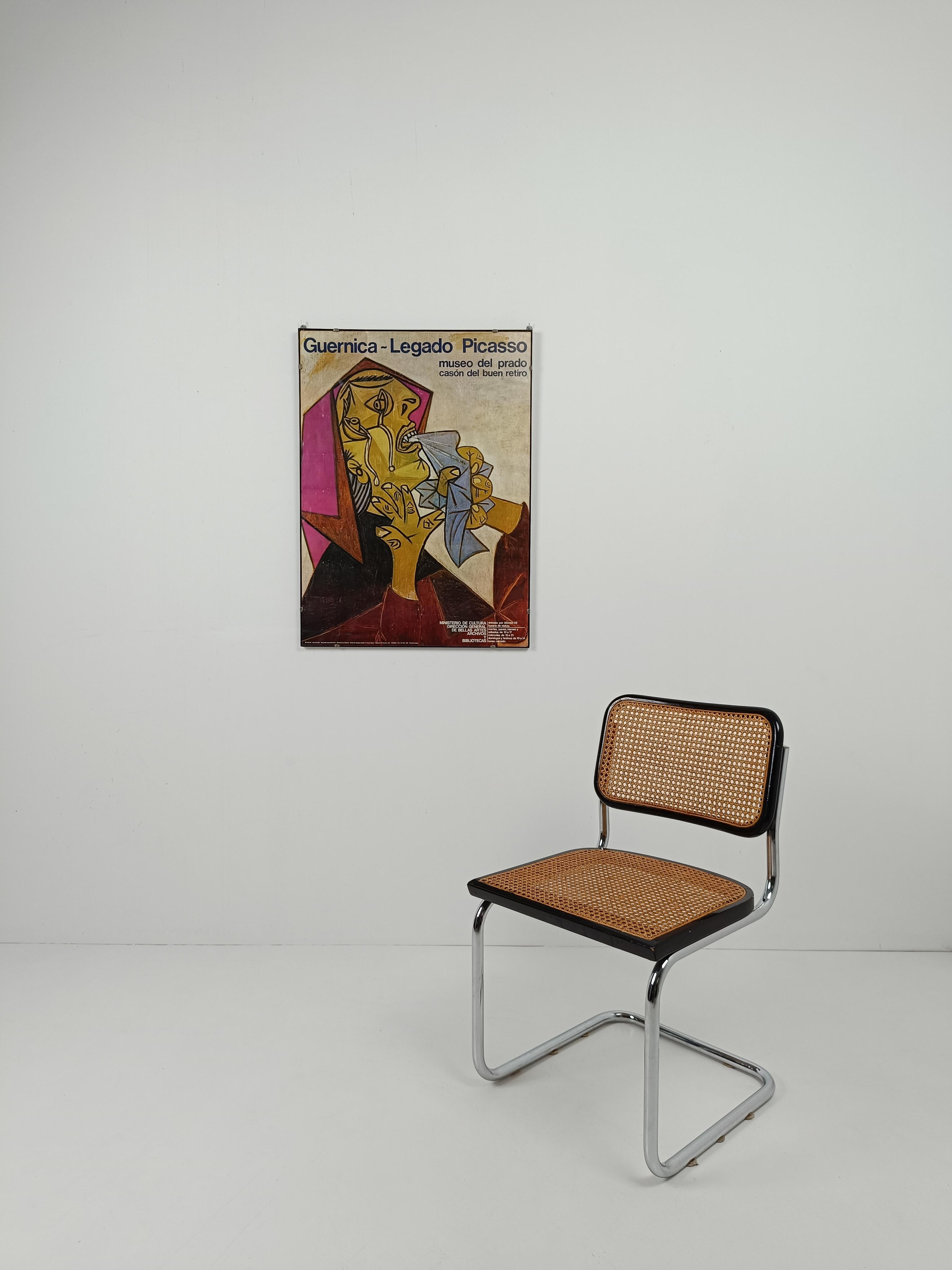 Un poster che celebra una mostra iconica, ovvero il ritorno dell'opera di Picasso: 