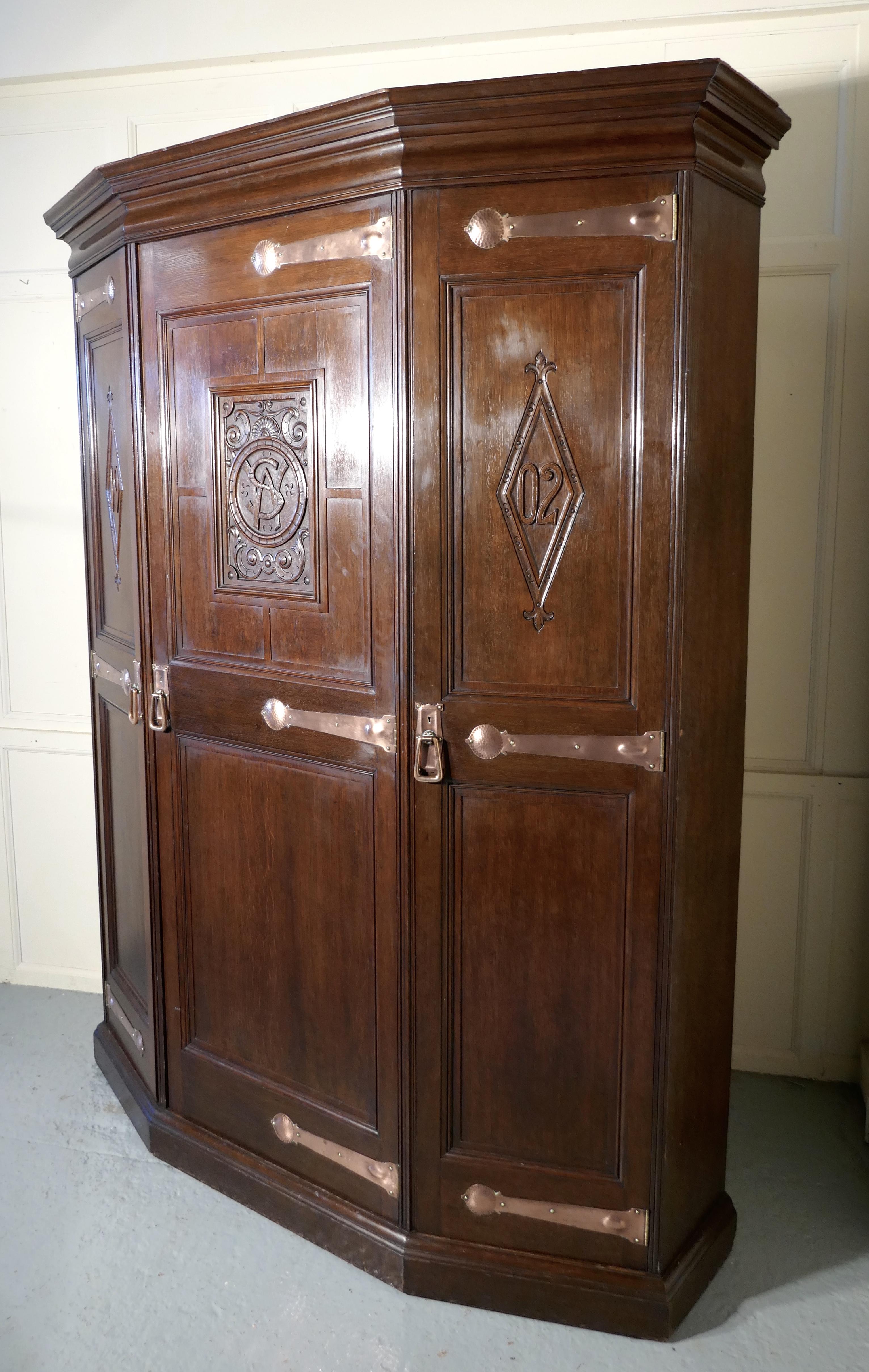 A rare piece of Progressive Arts & Crafts Furniture, made by Gillow for Liberty


This is a specially commissioned Hall wardrobe it has a remarkable and stylish design, typical of the Edwardian era associated with the Arts & Crafts movement.
