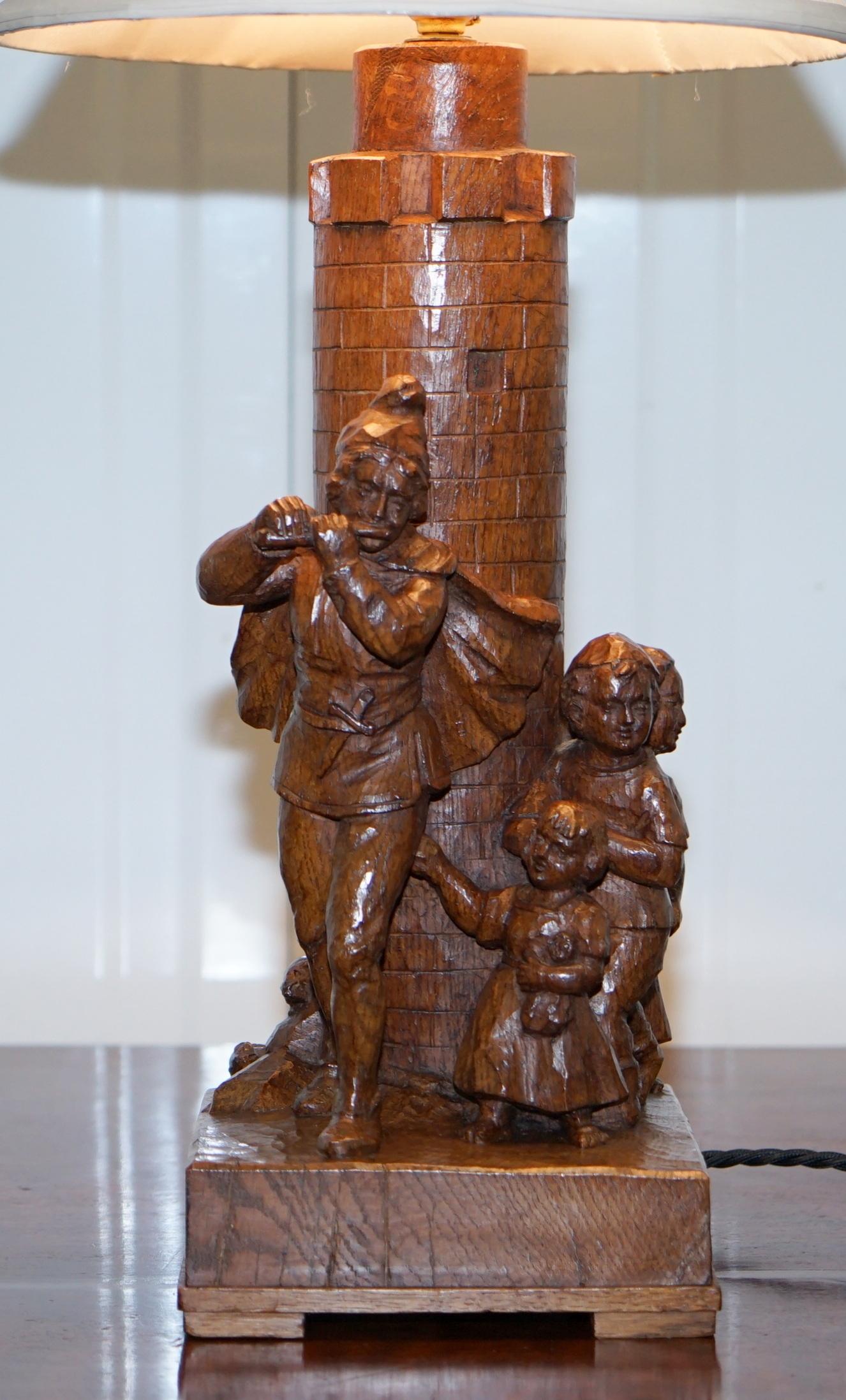 Rare Pied Piper of Hamelin Black Forest Carved Wood Arts & Crafts Table Lamp 1