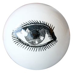 Raro fermacarte in ceramica "Occhio" di Piero Fornasetti, metà secolo, Italia, anni '50.