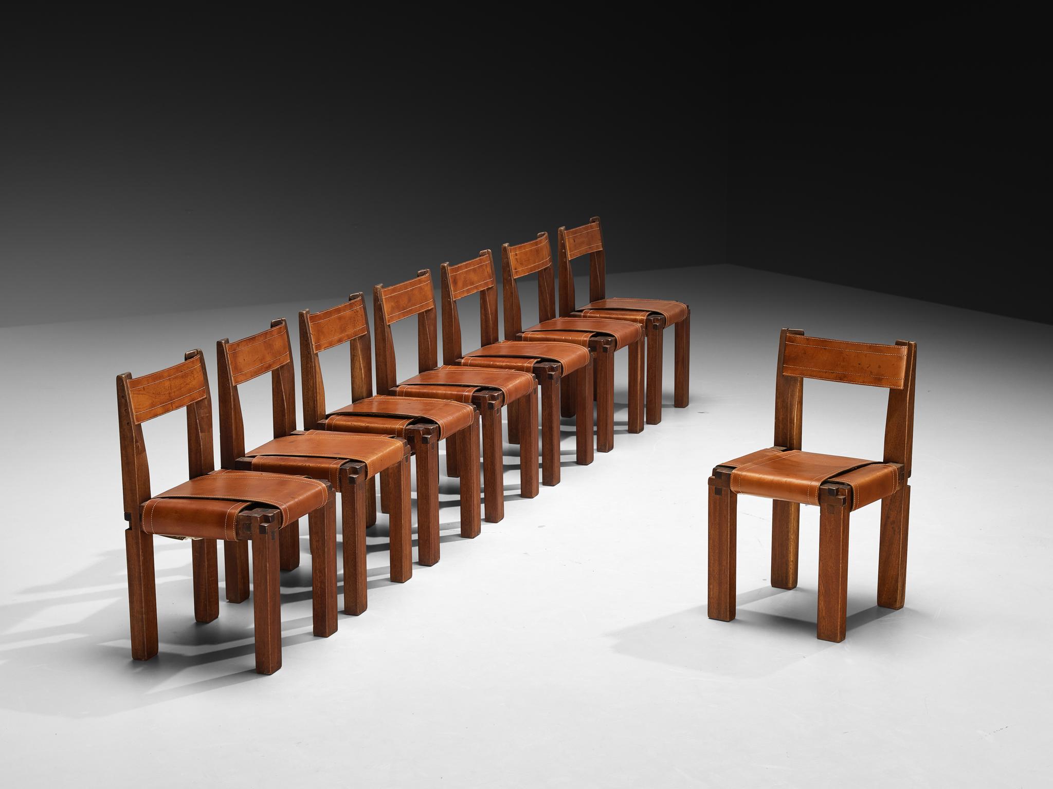 Pierre Chapo, seltener Satz von acht Esszimmerstühlen, Modell S11, Sipo-Holz, Leder, Frankreich, um 1966 

Ein Set von acht Stühlen aus massivem Sipo-Holz, was dieses Set so selten macht, mit Sitzfläche und Rückenlehne aus cognacfarbenem Leder,