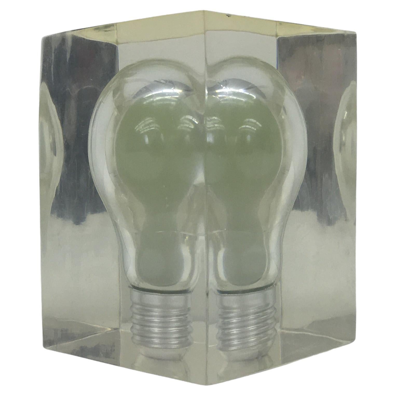 Raro pisapapeles Pierre Giraudon Escultura Pop Art Lucite Años 70