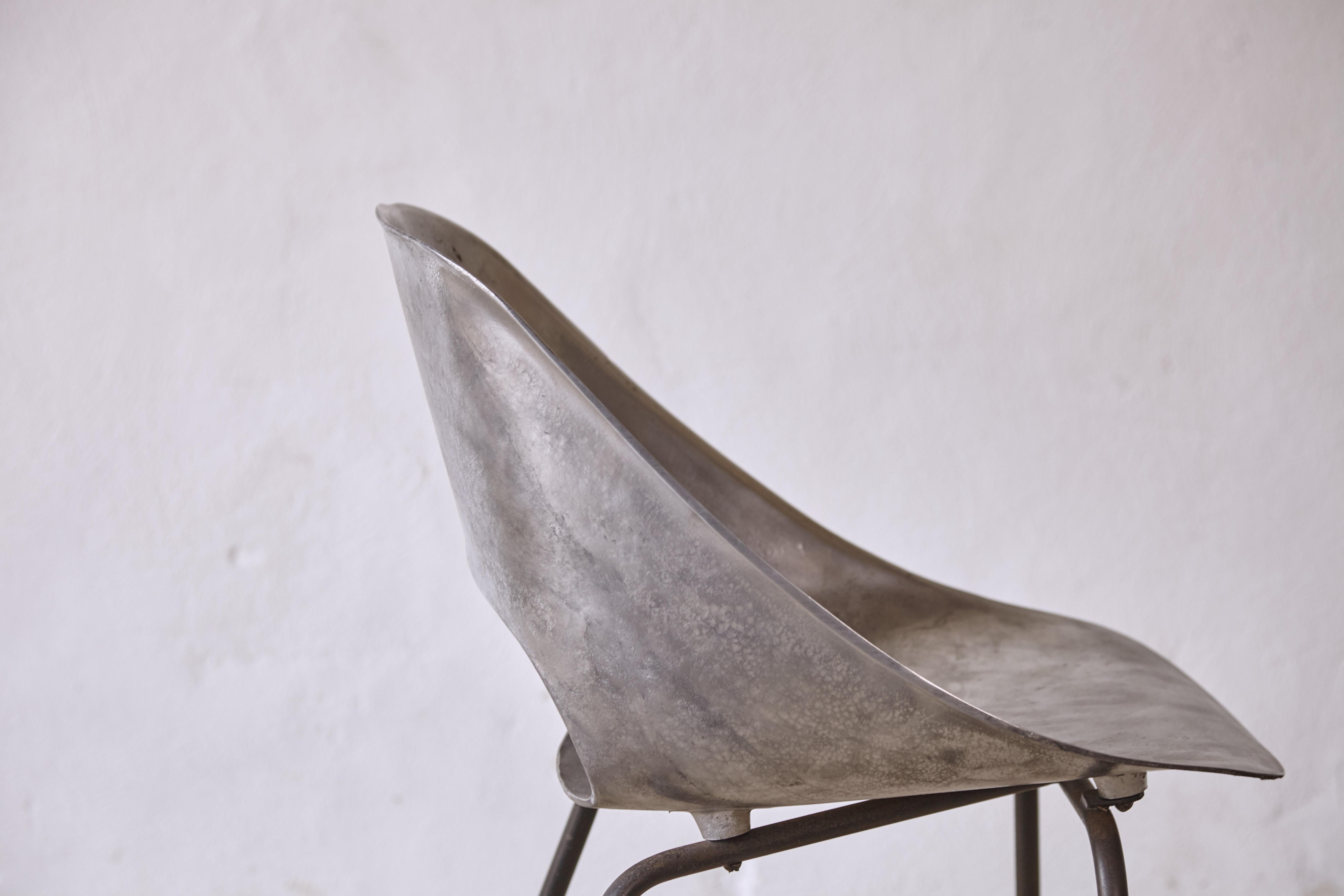 Rare Pierre Guariche Tulip 'Tulipe' Aluminium Chair, 1950s, France 1