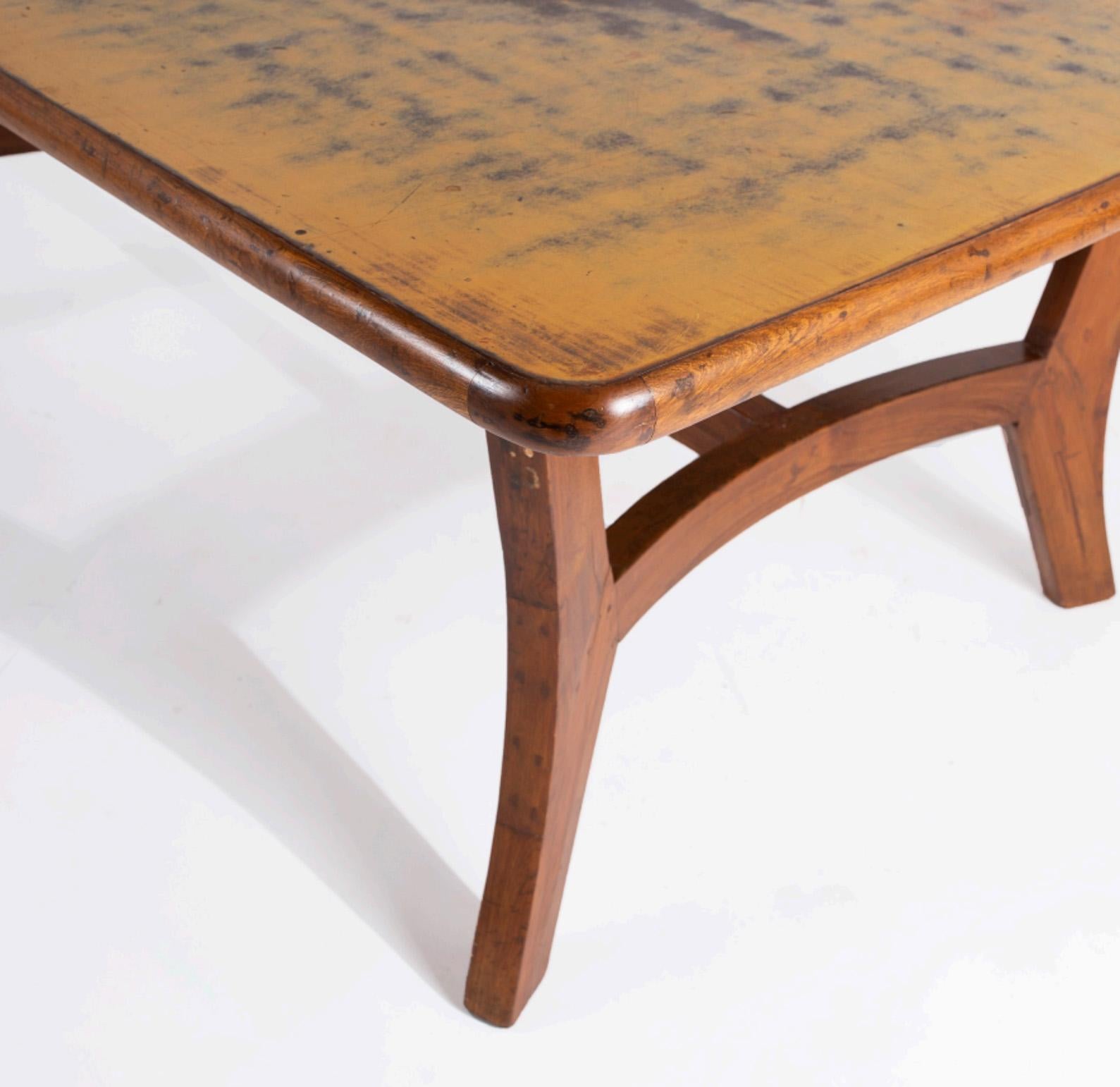Indien Rare table Musée de Pierre Jeanneret en vente