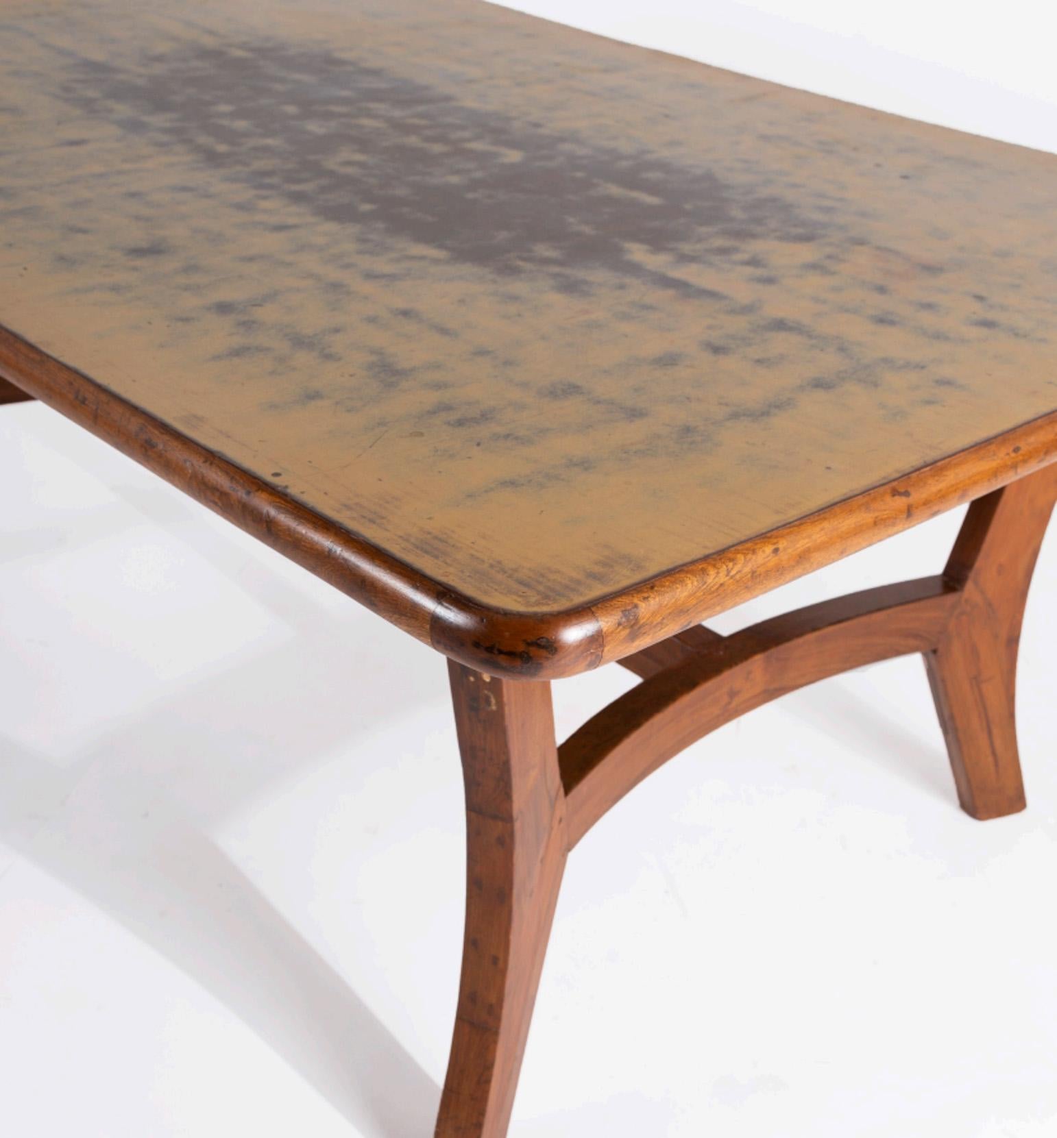 Rare table Musée de Pierre Jeanneret en vente 1