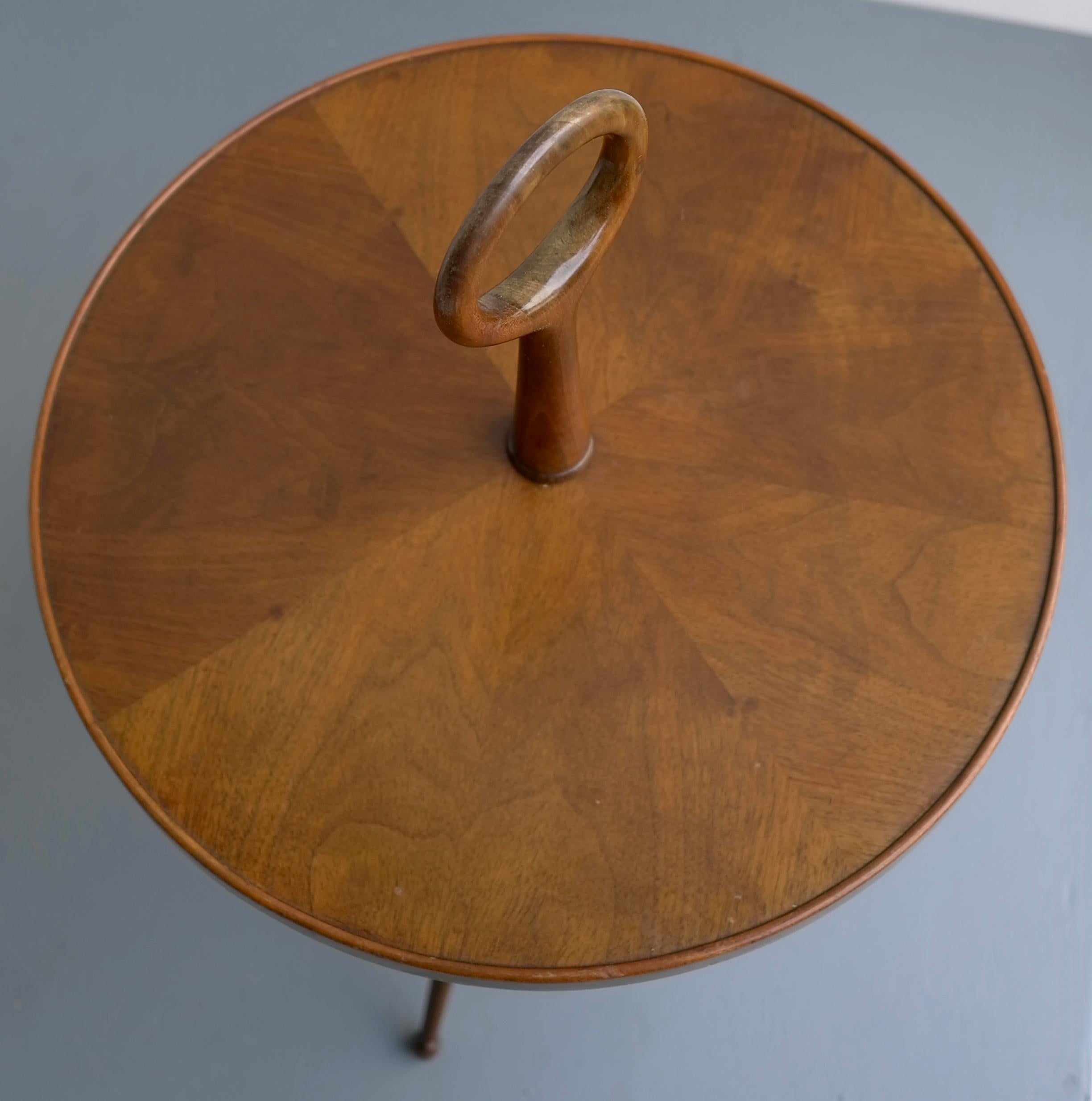 Rare Pietro Chiesa Sculptural Occasional Table Fully in Wood, Italy 1950s 9
