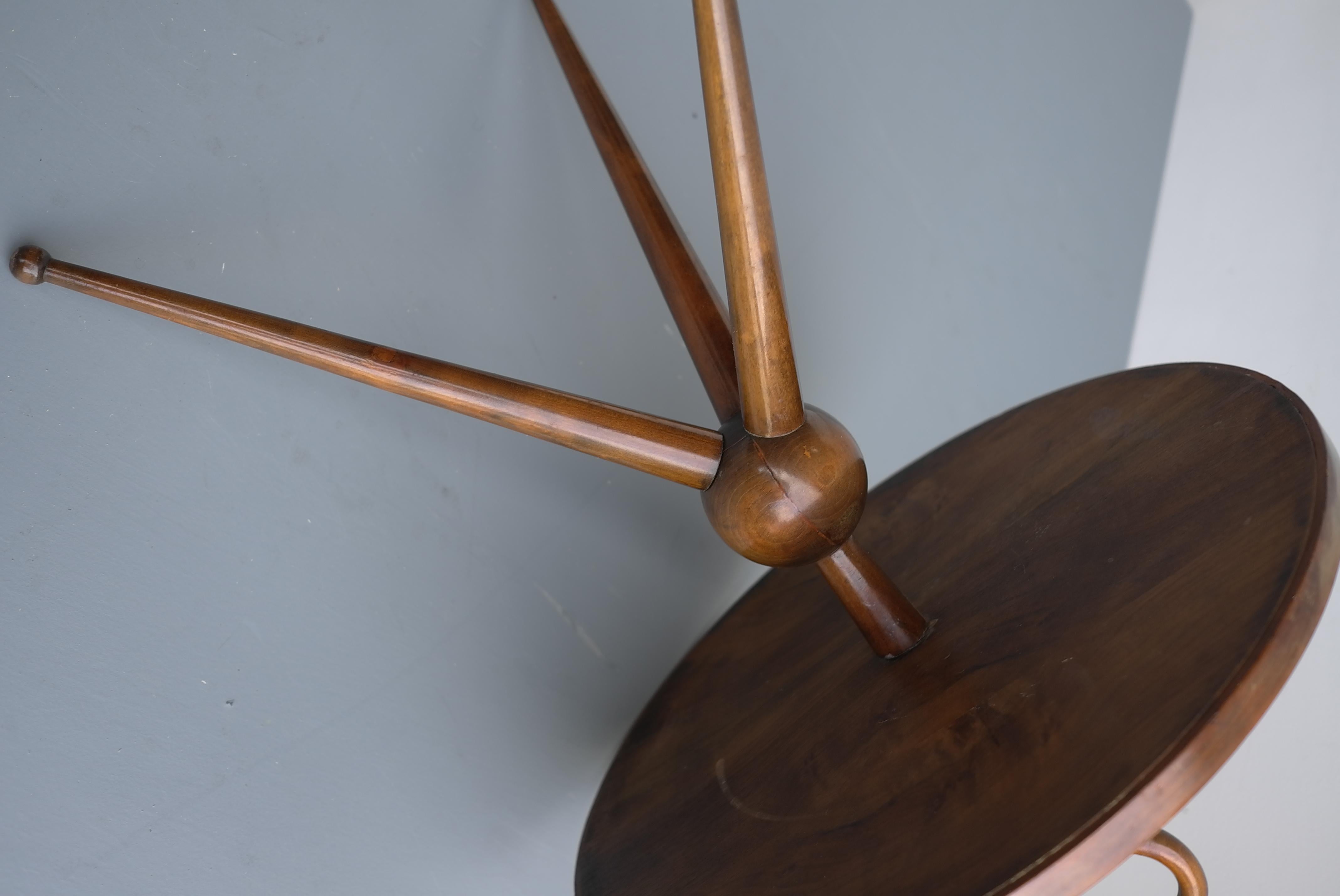 Rare Pietro Chiesa Sculptural Occasional Table Fully in Wood, Italy 1950s 10