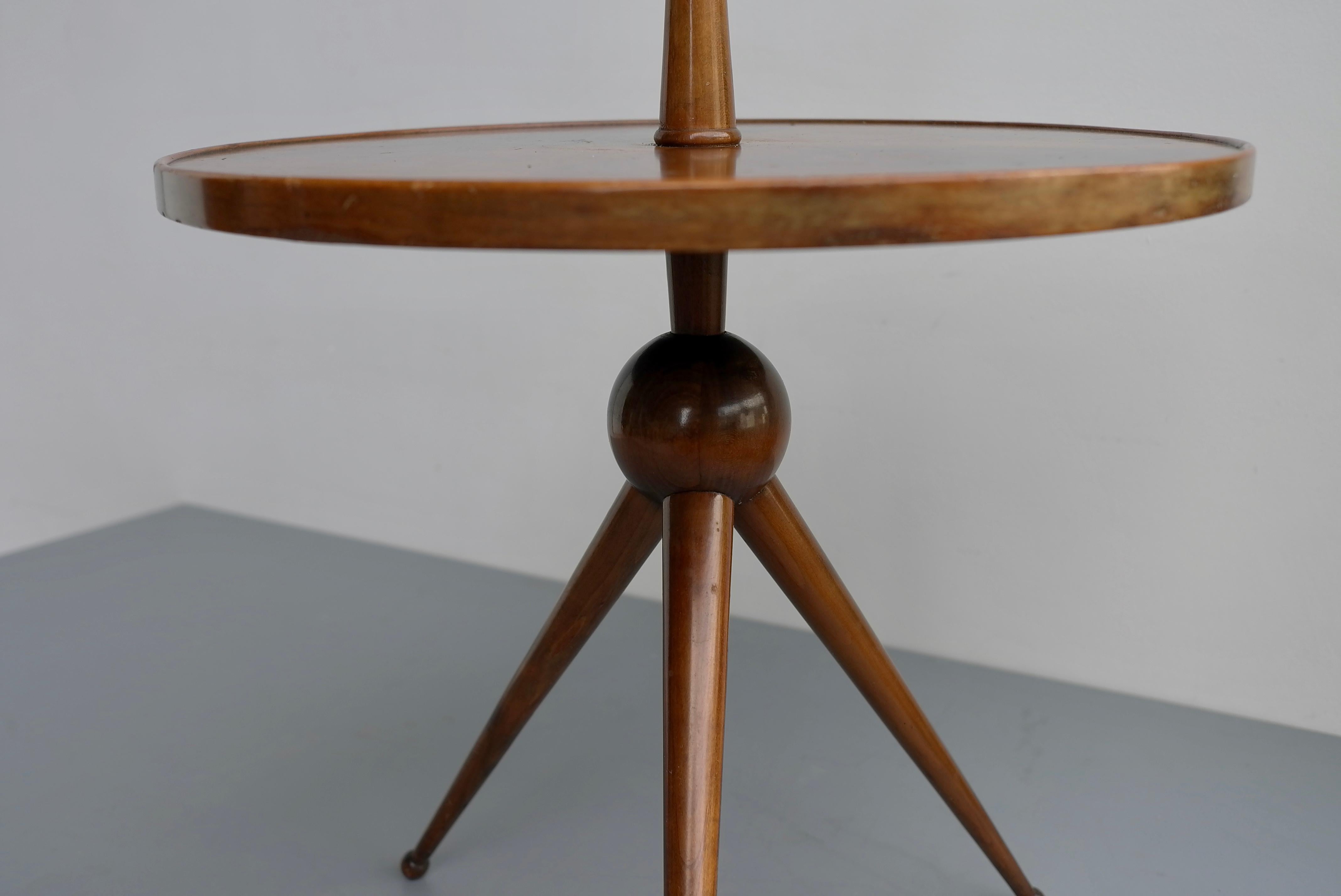 Italian Rare Pietro Chiesa Sculptural Occasional Table Fully in Wood, Italy 1950s