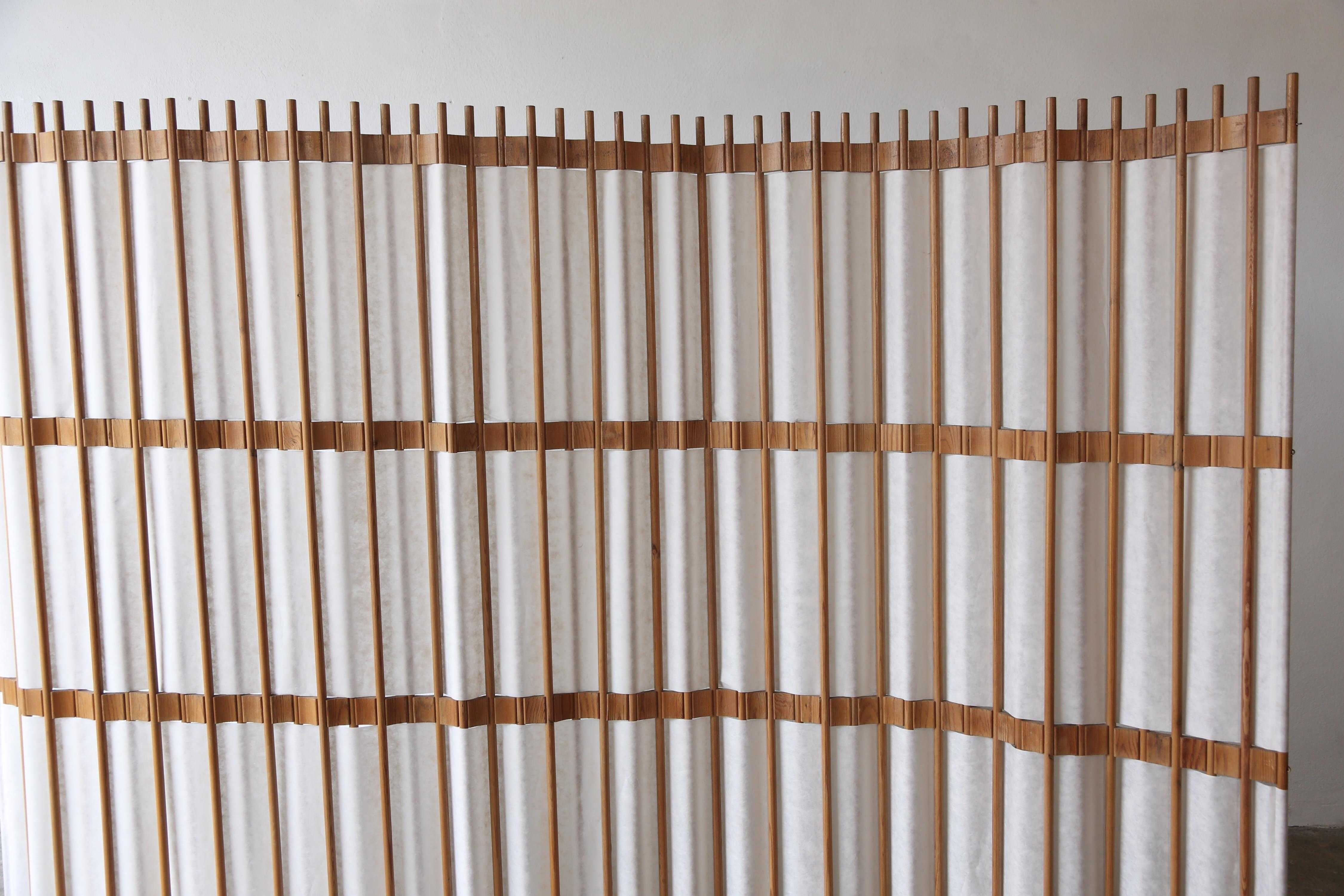 Rare Pine Screen / Room Divider, Sweden, 1960s/70s For Sale 3