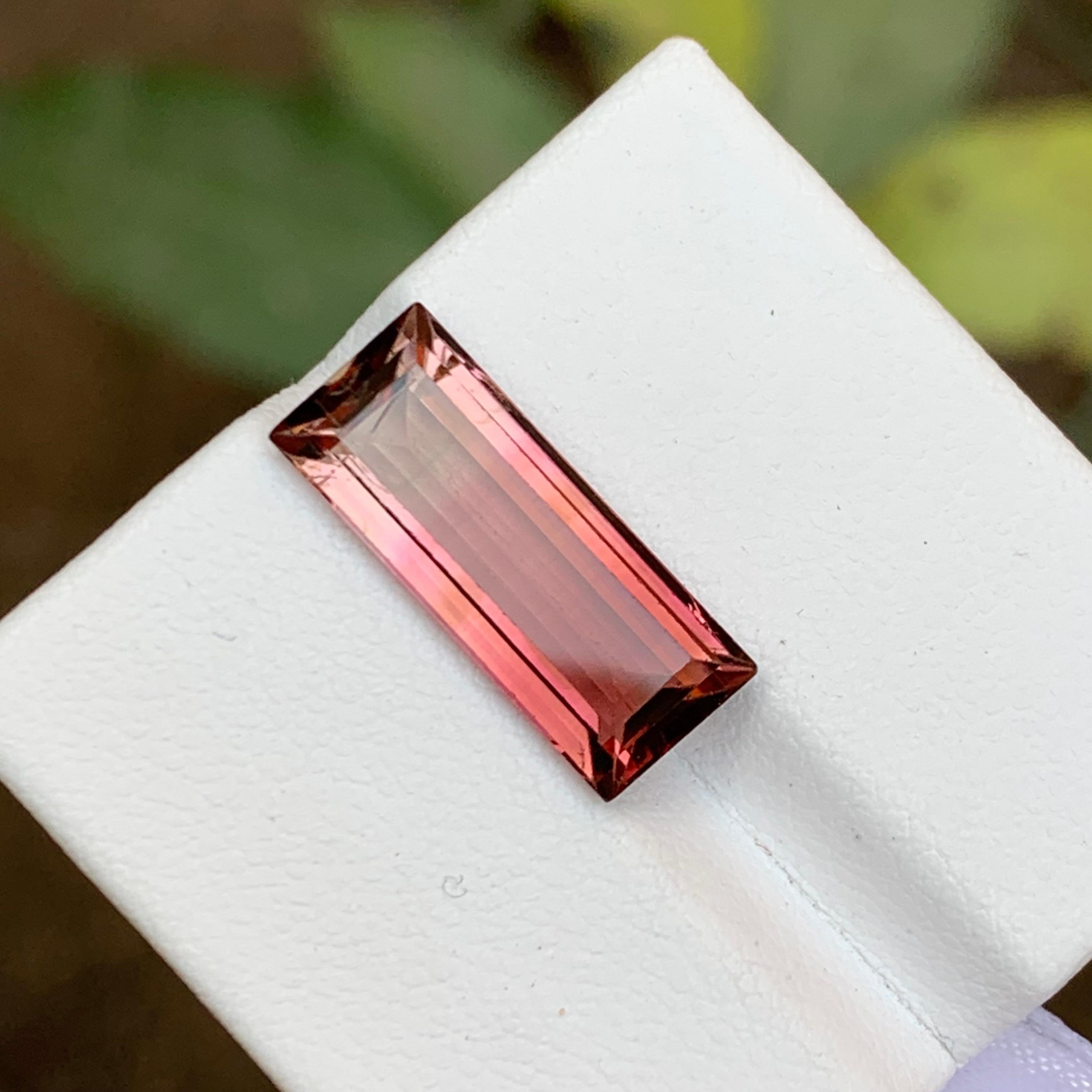 Rare Pink Bicolor Tourmaline Gemstone, 6.40 Carat Baguette Cut for Ring/Pendant  For Sale 2