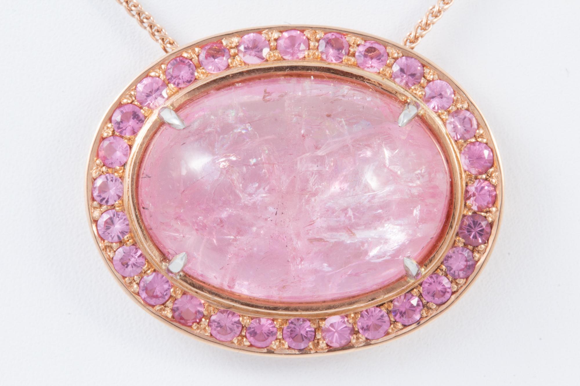 Rare Pink Fancy Tanzanite Cabochon Necklace in 18 kt Rose Gold For Sale 2