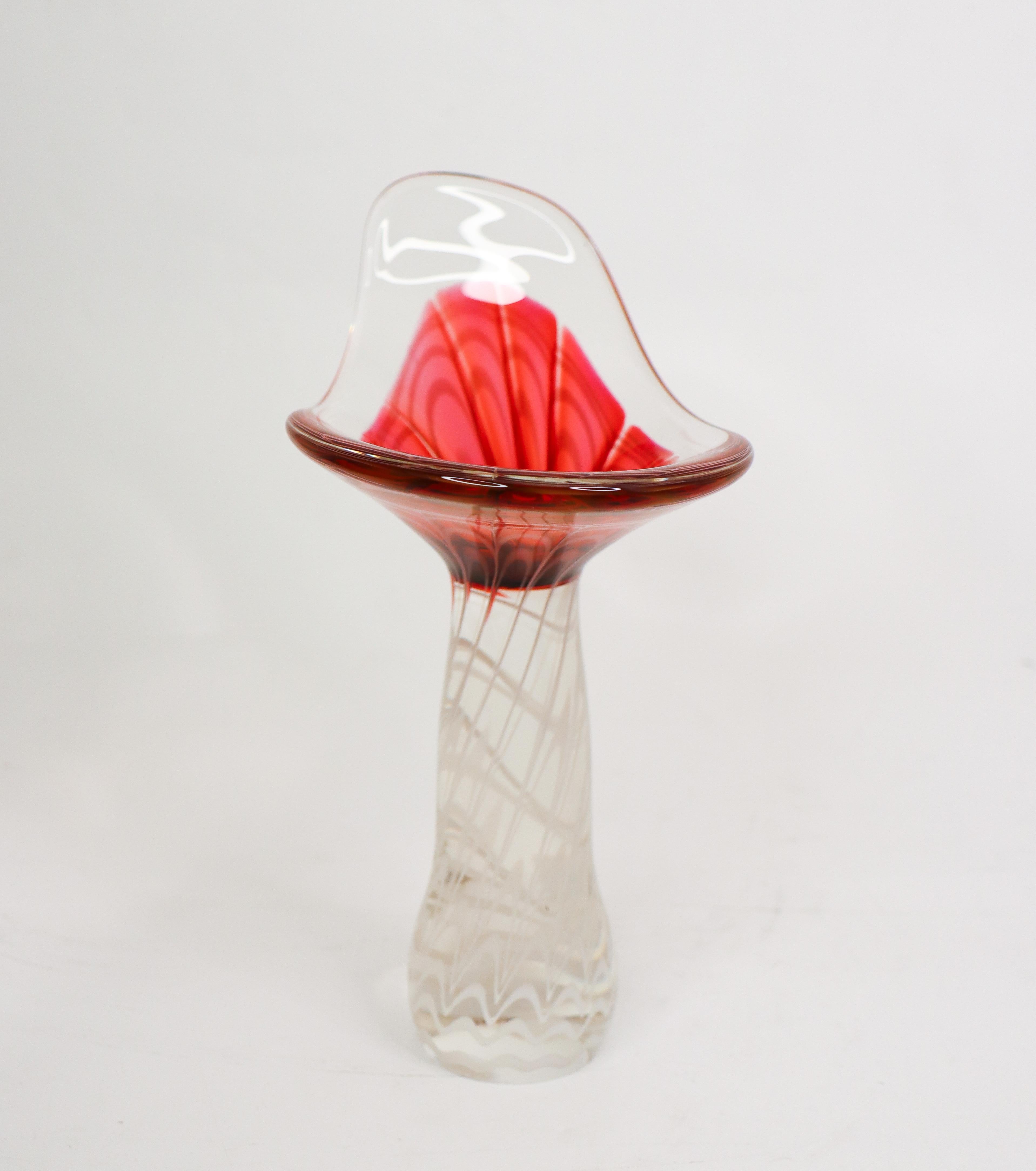 Rare Pink Glass Sculpture / Bowl, Flygsfors Paul Kedelv Mid-Century Modern In Excellent Condition For Sale In Stockholm, SE