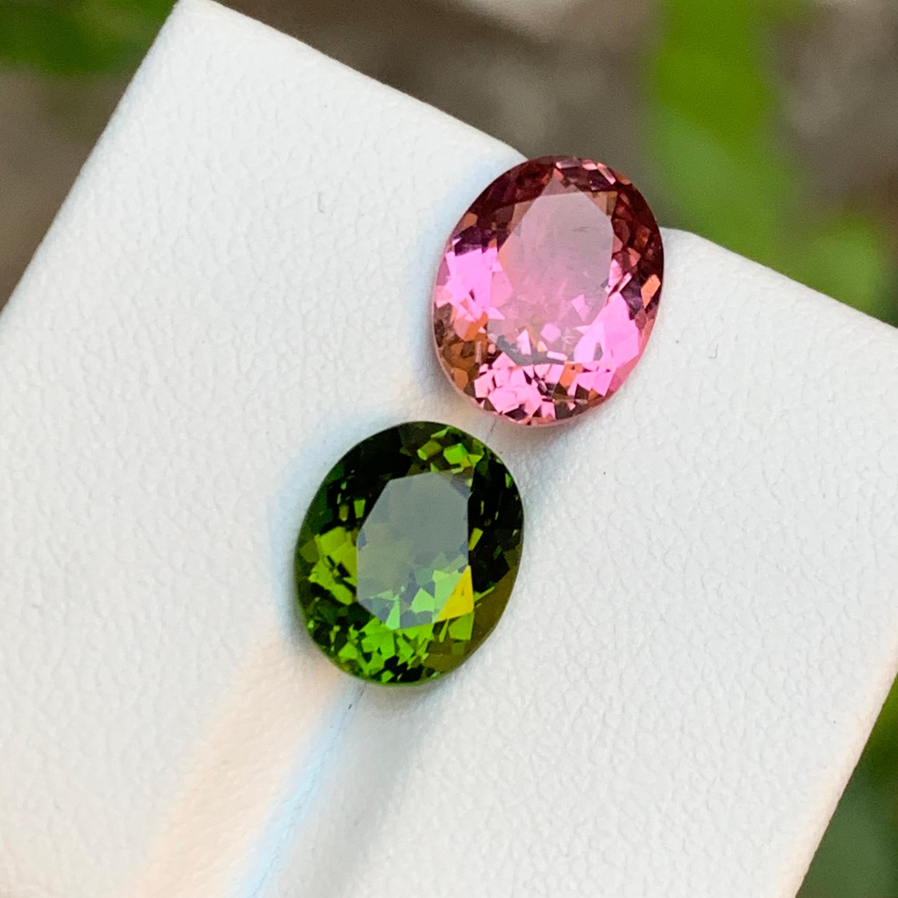 Raras gemas de turmalina natural rosa y verde de 5,25 ct cojín oval para joyería en venta 4
