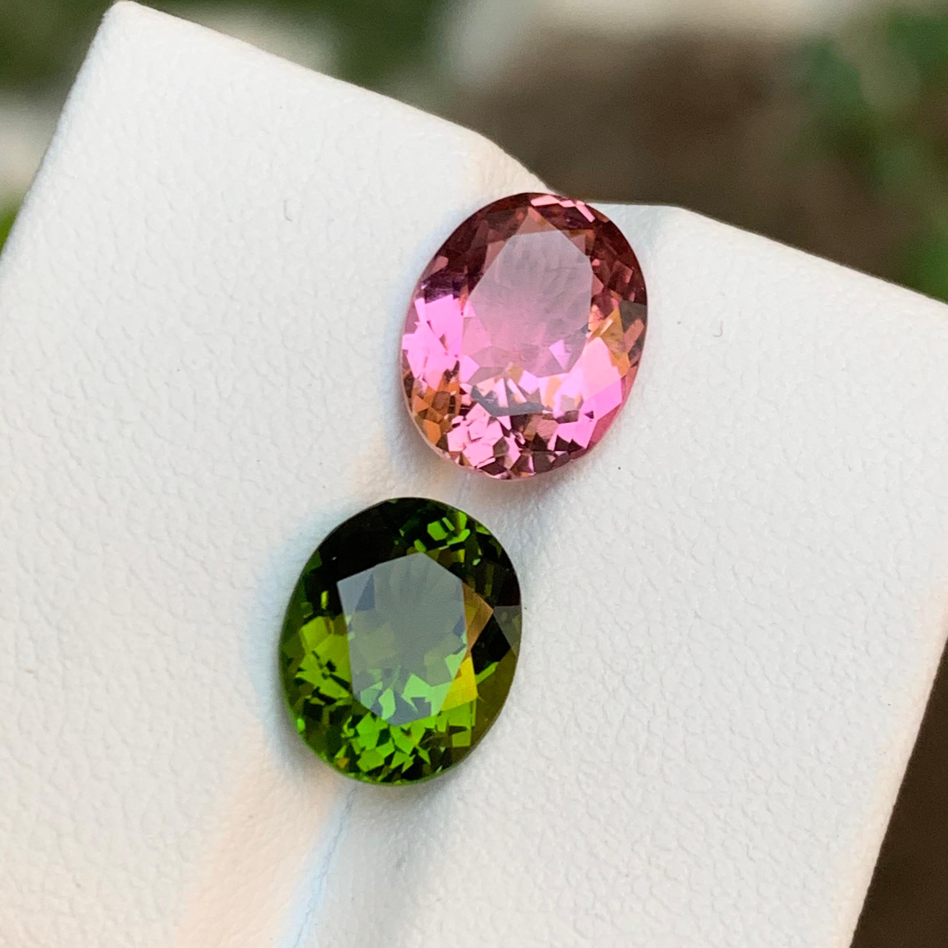 Raras gemas de turmalina natural rosa y verde de 5,25 ct cojín oval para joyería en venta 6