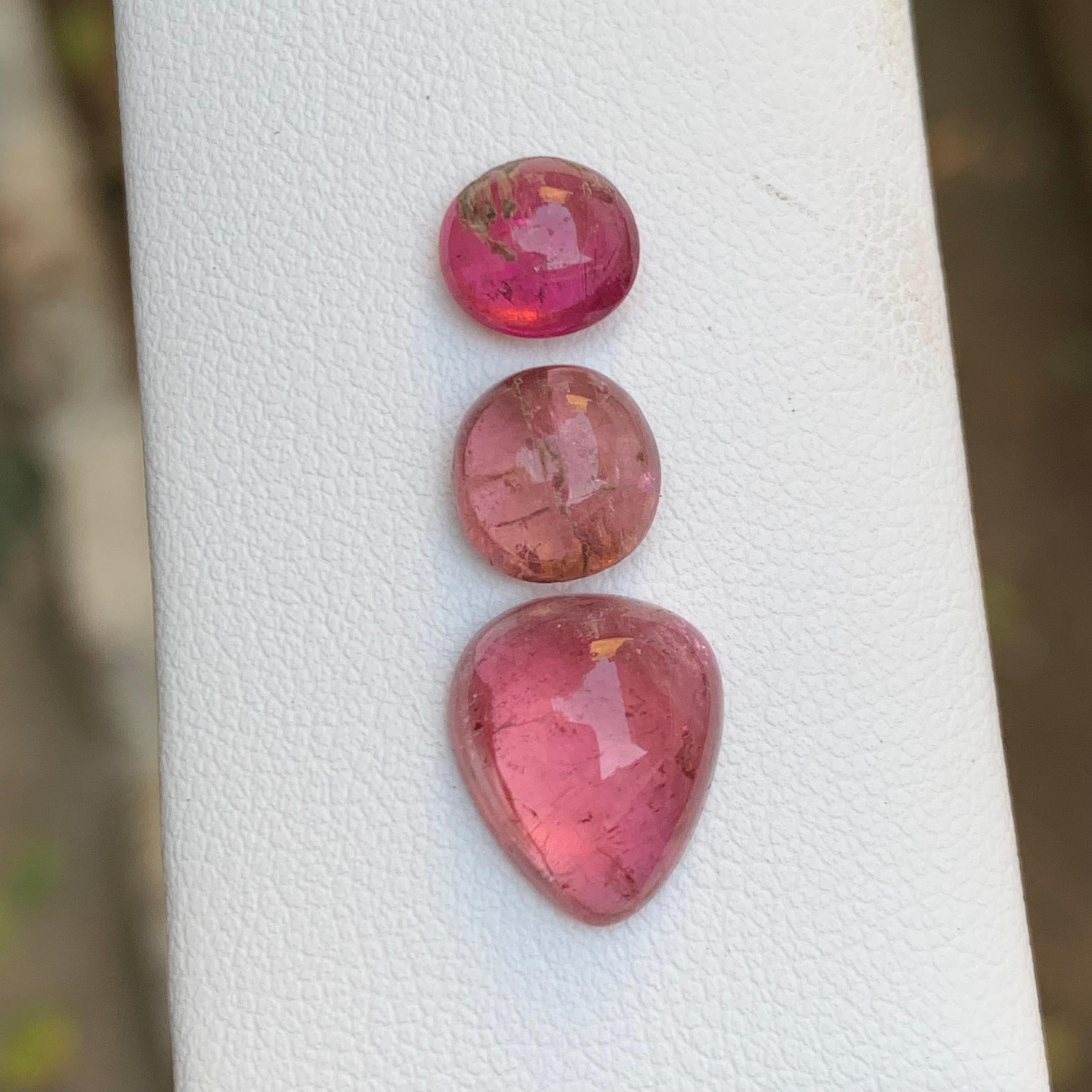 Seltene rosa natürliche Turmalin-Cabochons, 8,10 Karat birnenförmige und runde Form für Schmuck 2