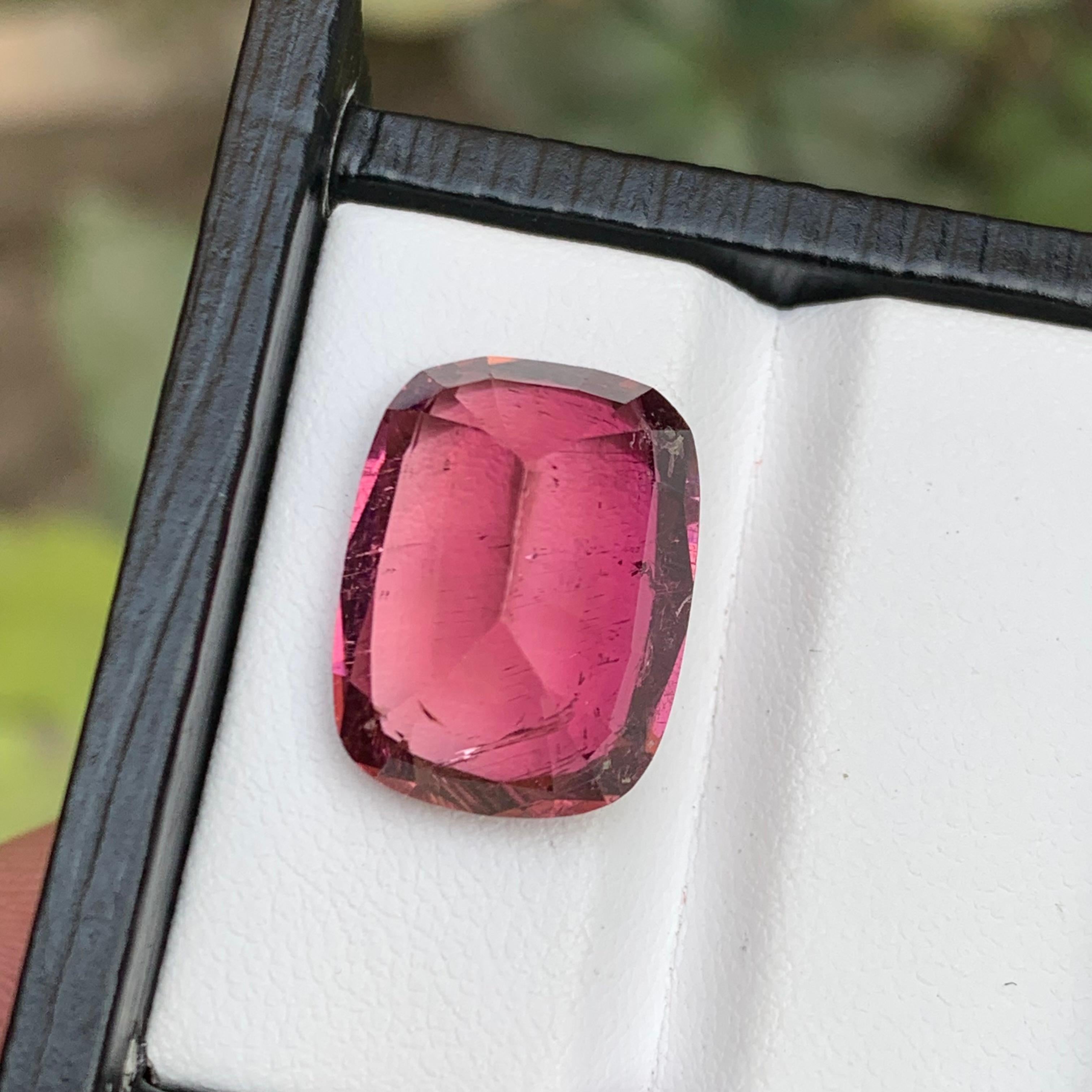 Rare Pink Natural Tourmaline Gemstone, 14.5 Ct Cushion Cut for Ring or Pendant In New Condition For Sale In Peshawar, PK