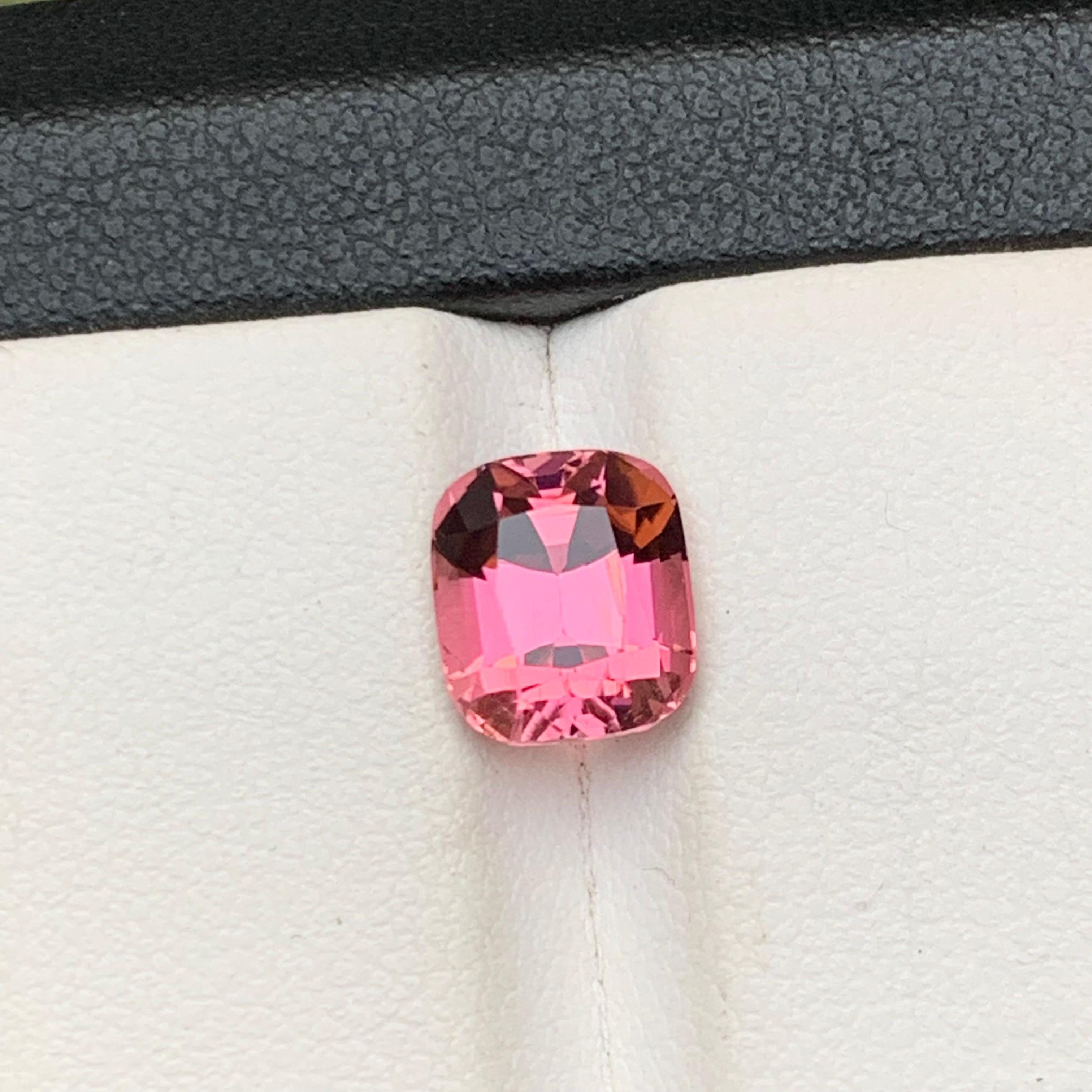 Rare Pink Natural  Tourmaline Ring Loose Gemstone 2.70Ct Cushion Cut for Jewelry For Sale 8