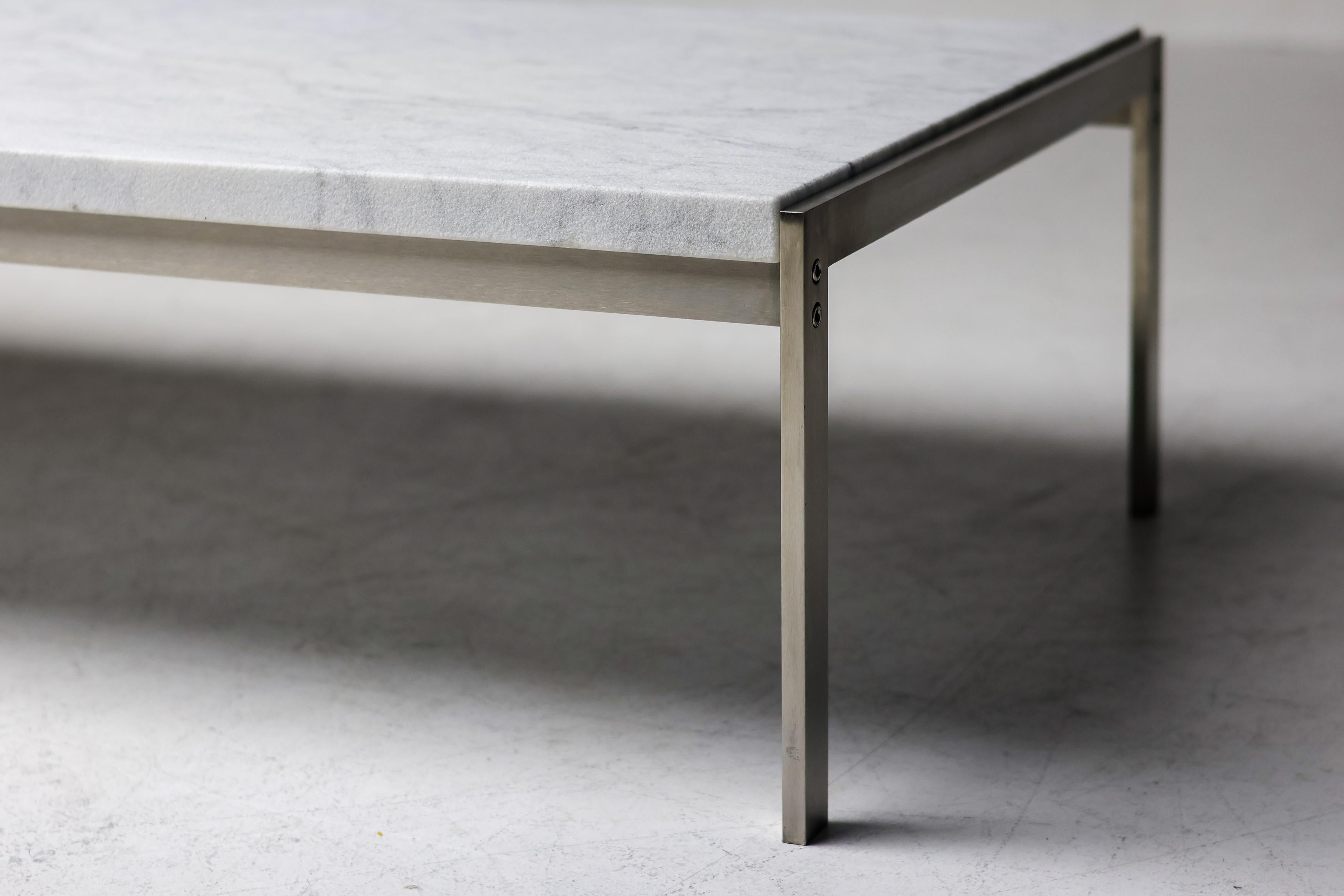 Rara mesa de centro de mármol laminado PK63 Flint de Poul Kjærholm en venta 7