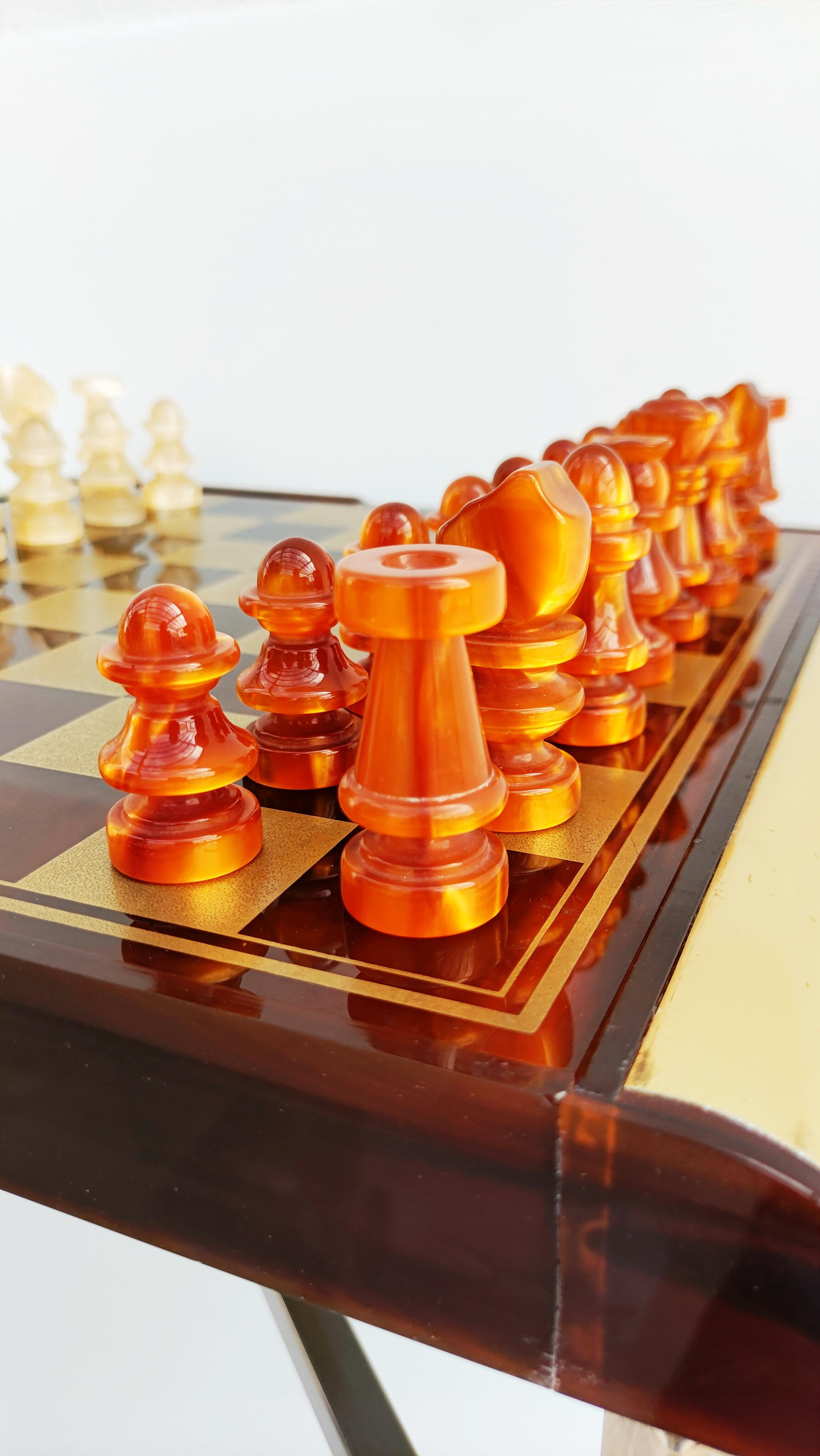 Rare Plexiglass Chess Set on Table, Italy, 1970s In Good Condition In L'Escala, ES