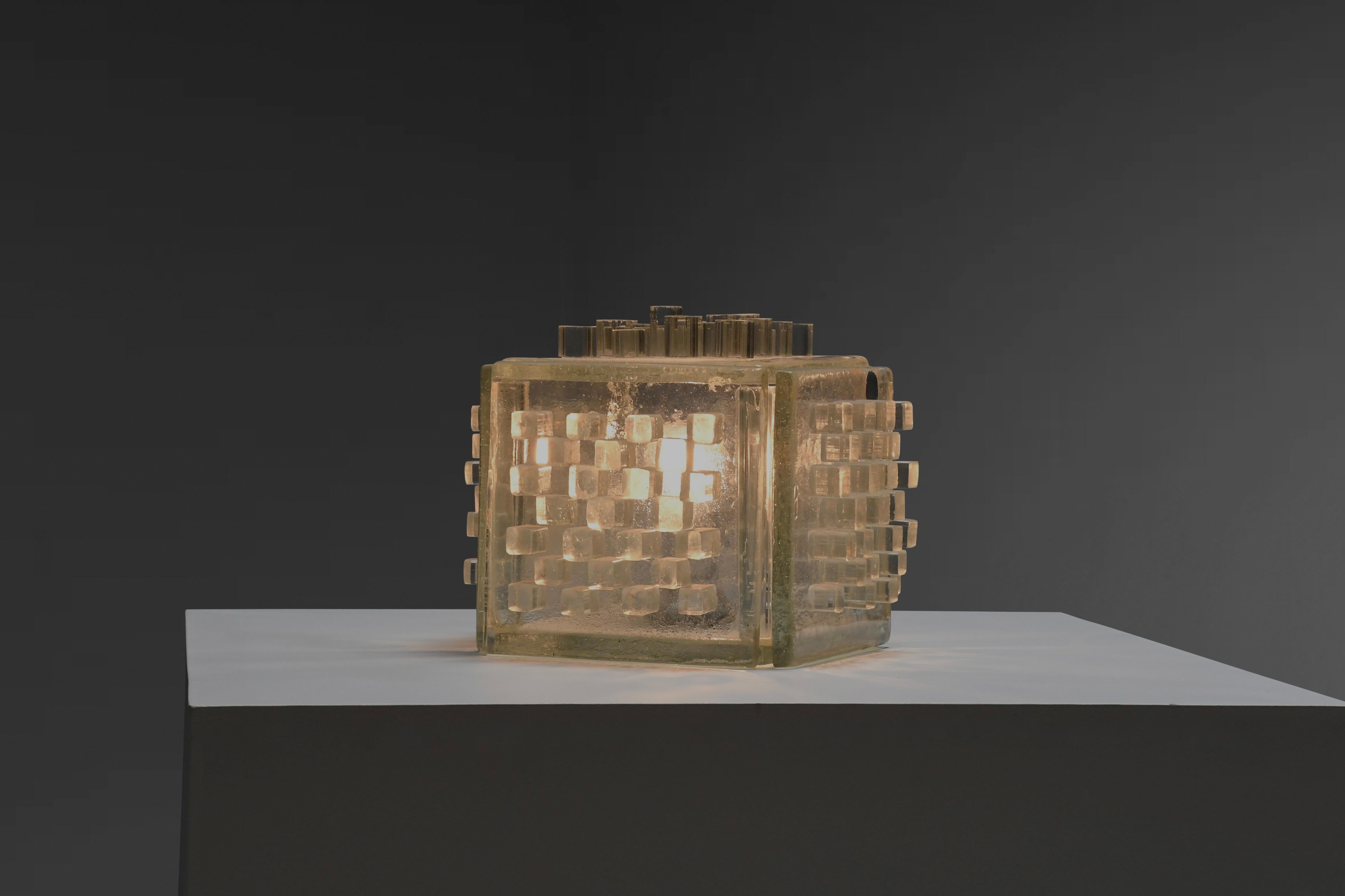 Rara lámpara de sobremesa Poliarte 'Apis' de cristal de Murano sin tratar, años 60 Cristal en venta