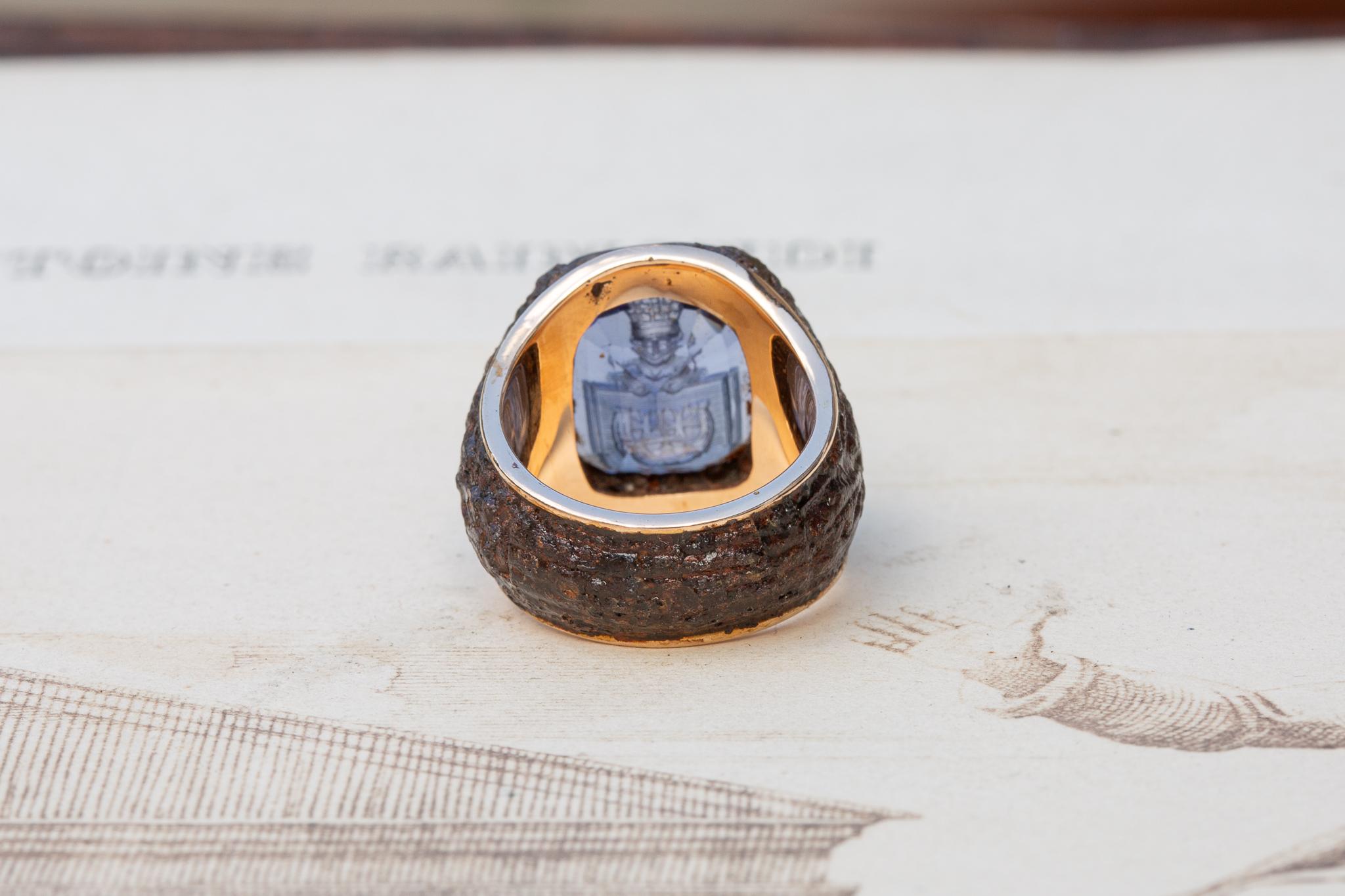 Rare Polish Noble Sapphire, Gold and Iron Ring Jastrzębiec Szlachta In Excellent Condition In London, GB