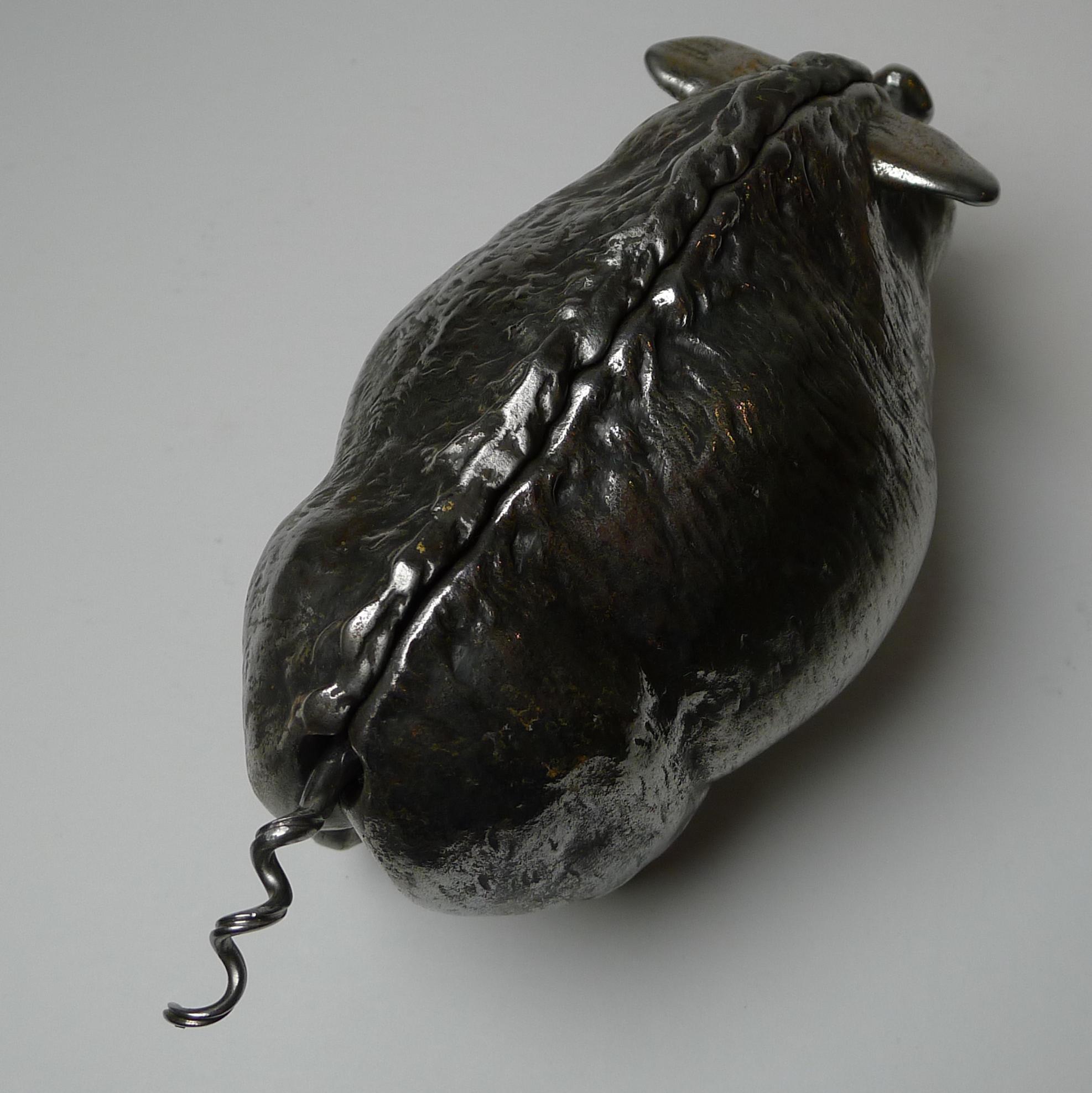 Rara Campana Mecánica de Cerdo Pulido, C.1890 en Bueno estado para la venta en Bath, GB