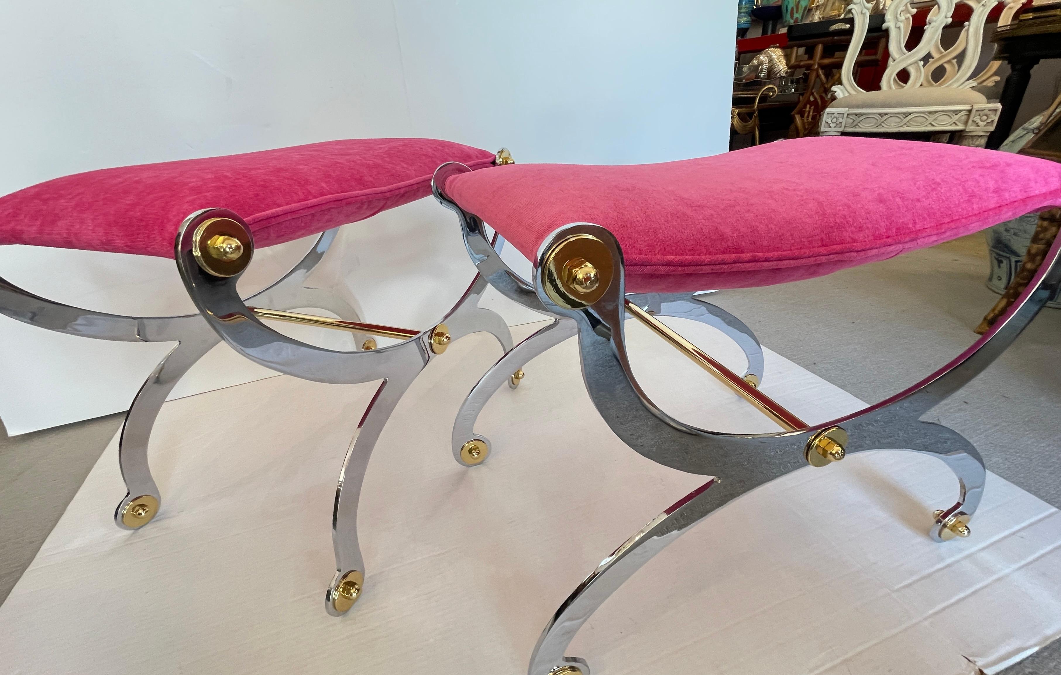 Rari sgabelli in acciaio e ottone lucidato, coppia, anni '60 in vendita 5