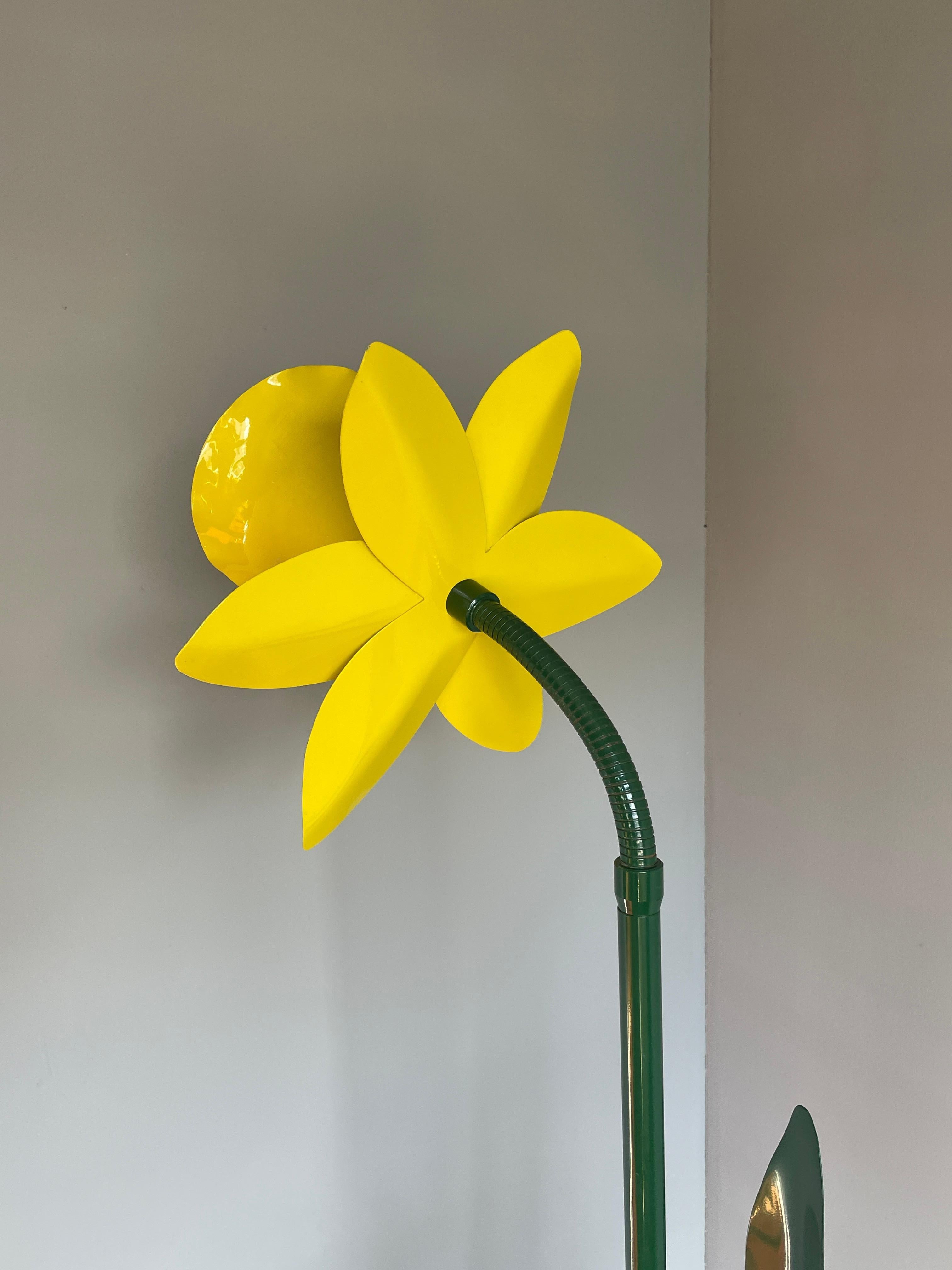 Seltene Pop Art Narzissengr�ün & Gelb bemalte Metall Stehlampe von Peter Bliss (Kunststoff)