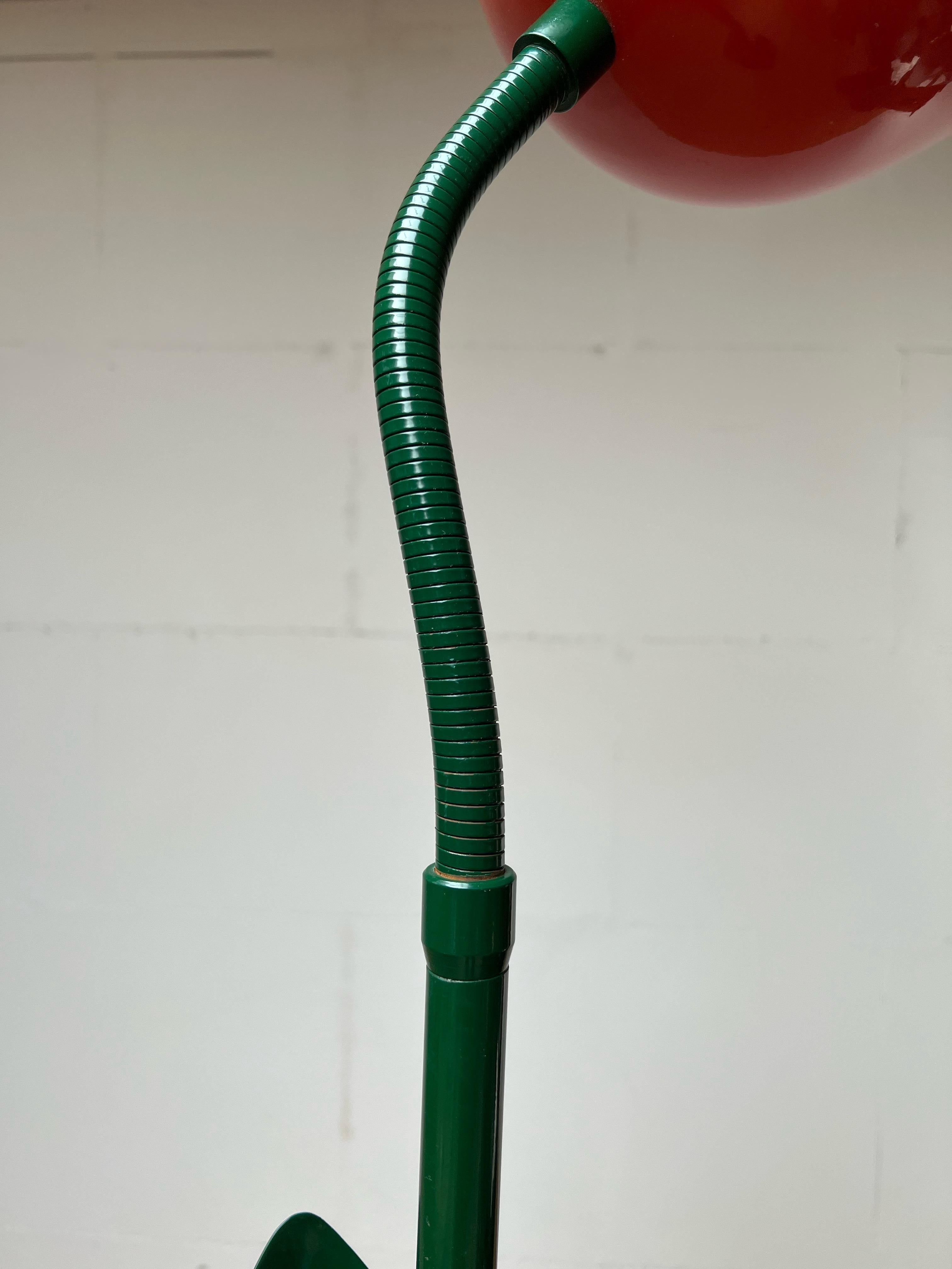 Rare Pop Art Tulip Floor Lamp in Green and Red Painted Metal by Bliss UK 1980s 1