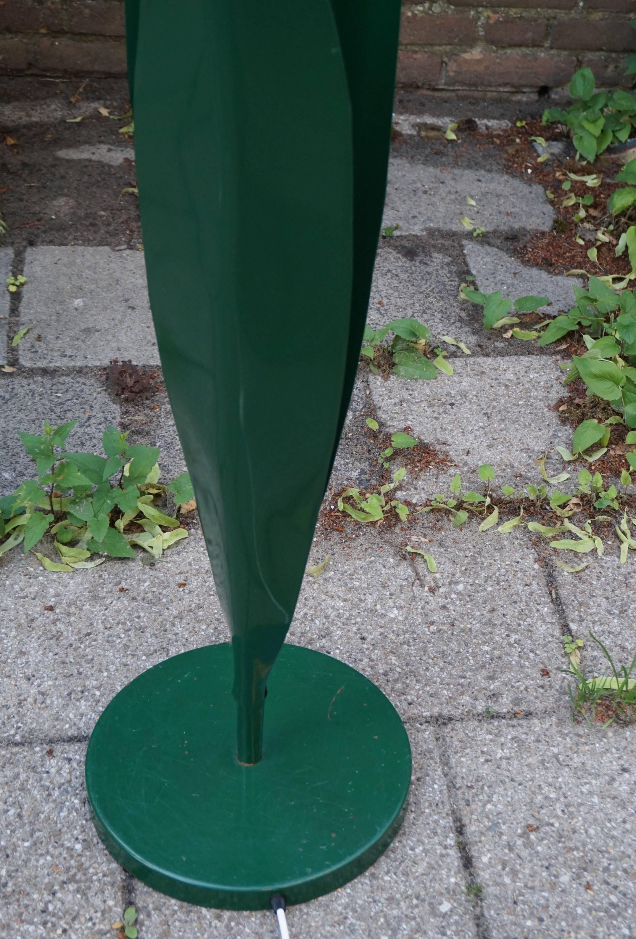 Rare Pop Art Tulip Floor Lamp in Green and Red Painted Metal by Bliss UK 1980s 5