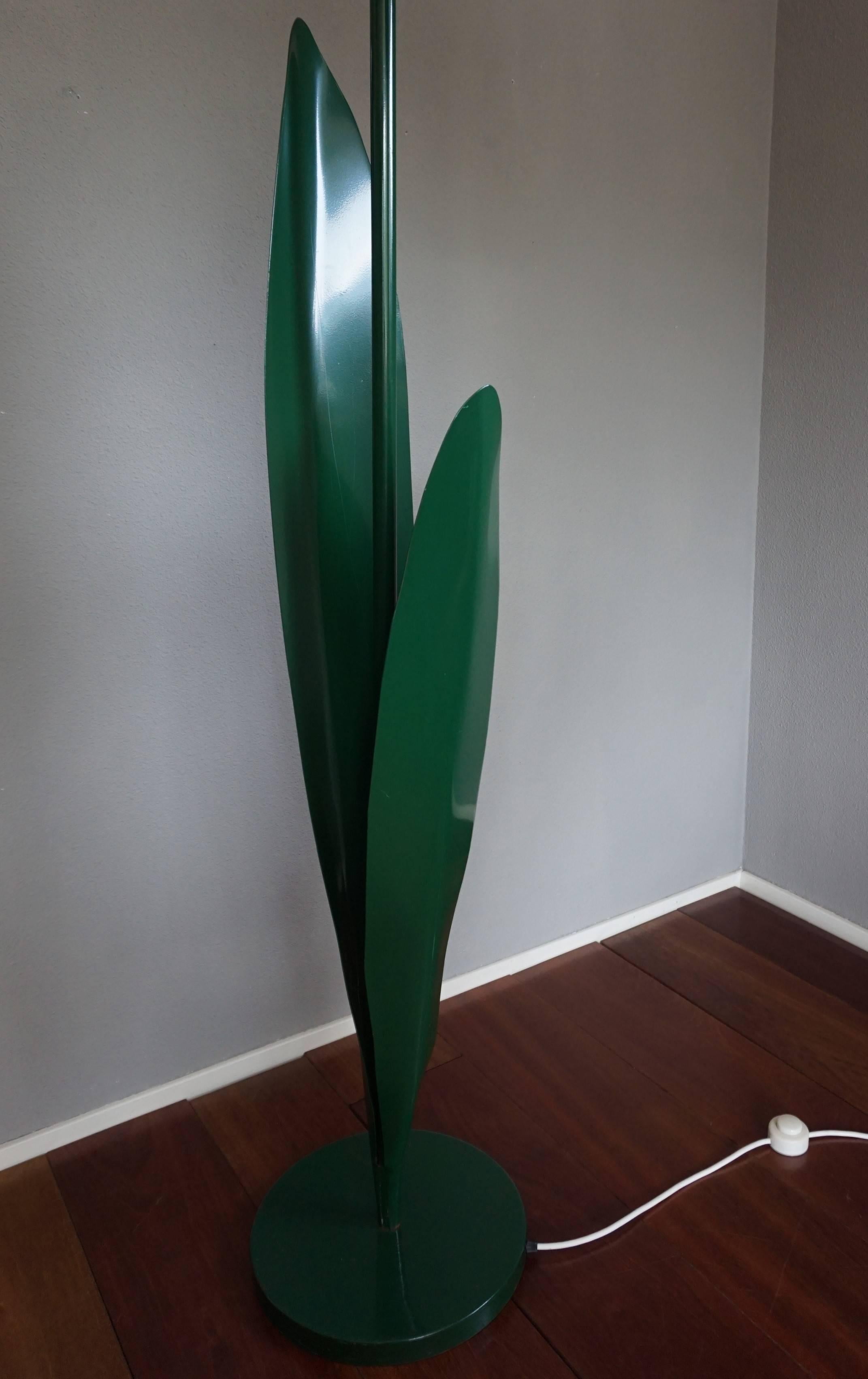 Rare Pop Art Tulip Floor Lamp in Green and Red Painted Metal by Bliss UK 1980s 6