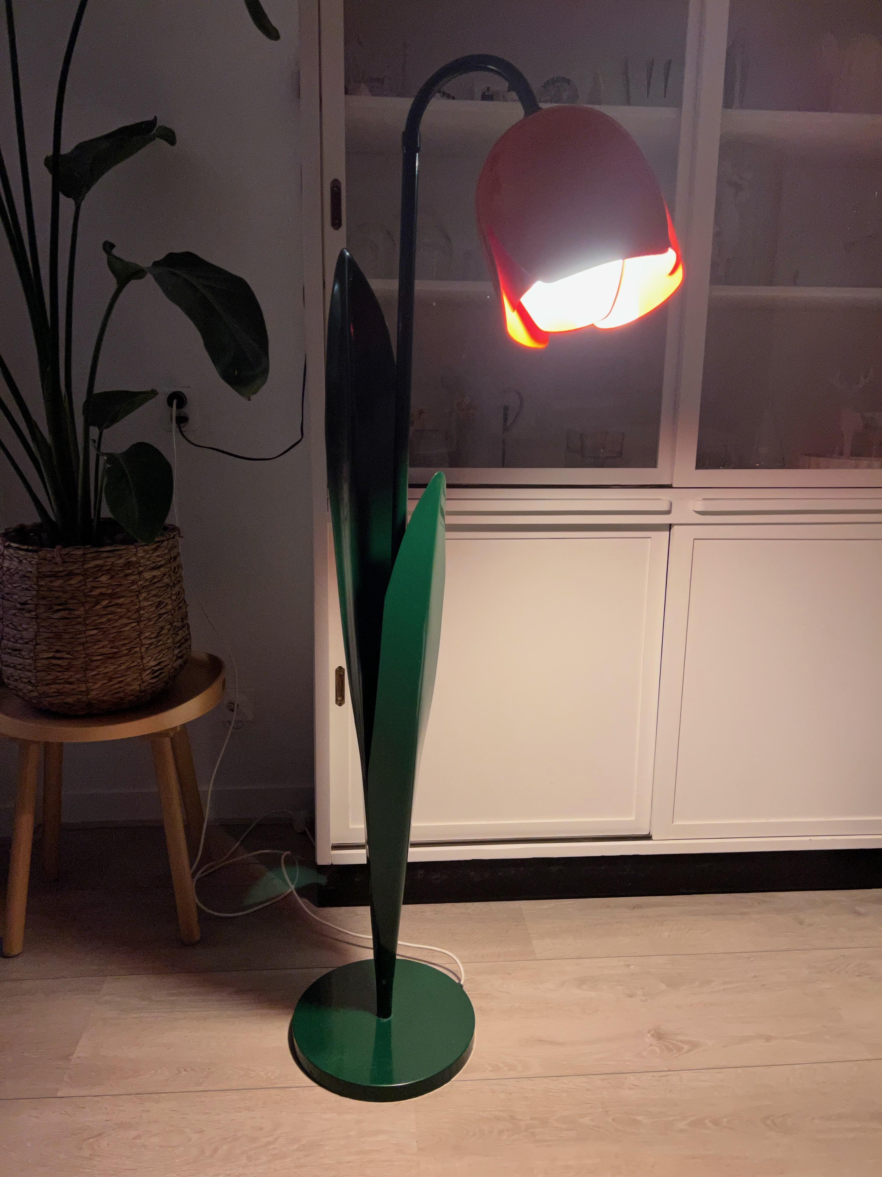 Rare Pop Art Tulip Floor Lamp in Green and Red Painted Metal by Bliss UK 1980s 11